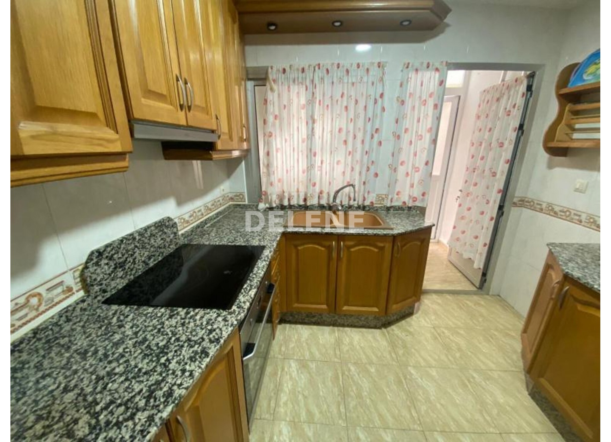 2909 PISO CON PATIO, ZONA PLAZA DE TOROS