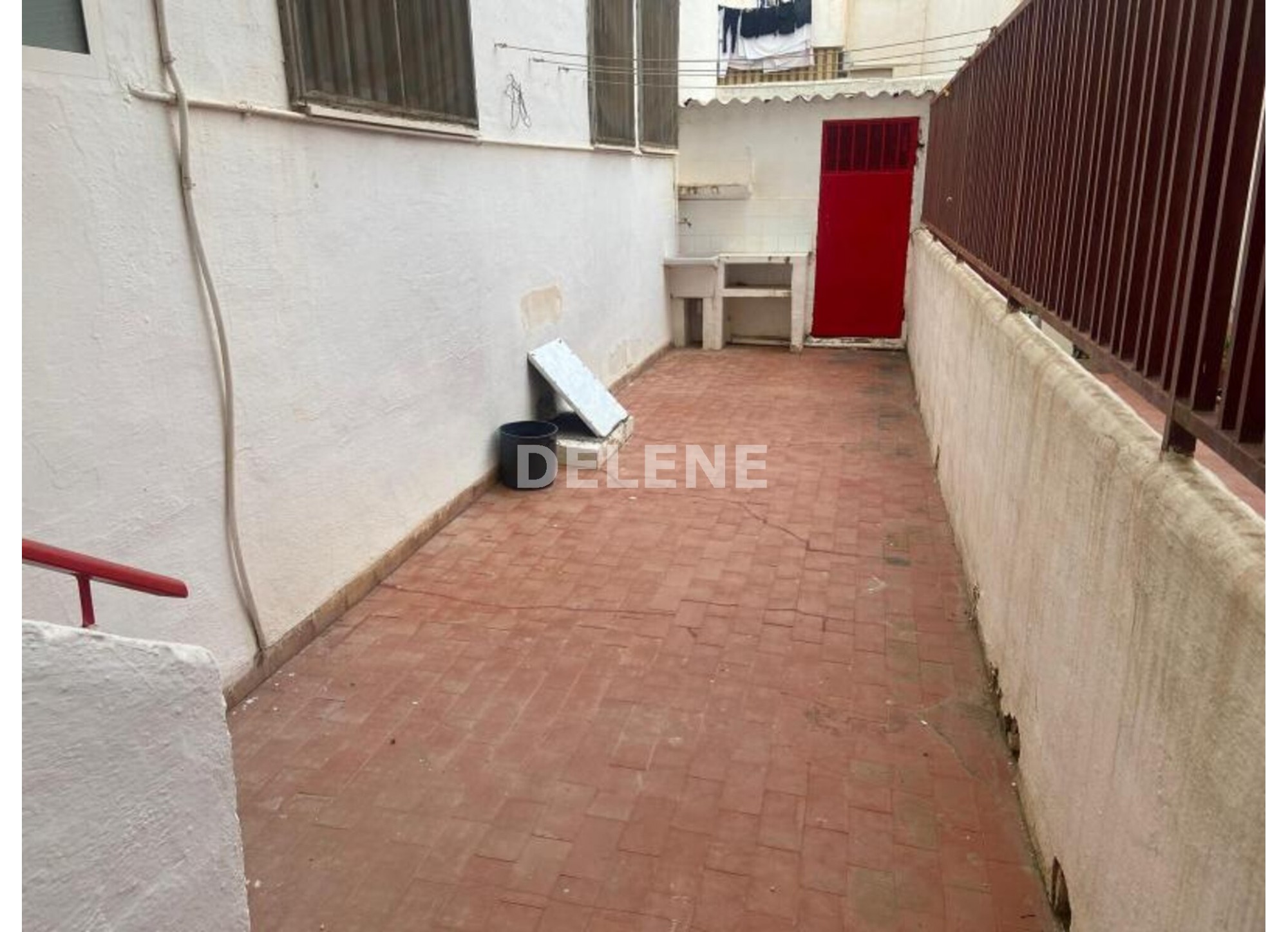 2909 PISO CON PATIO, ZONA PLAZA DE TOROS