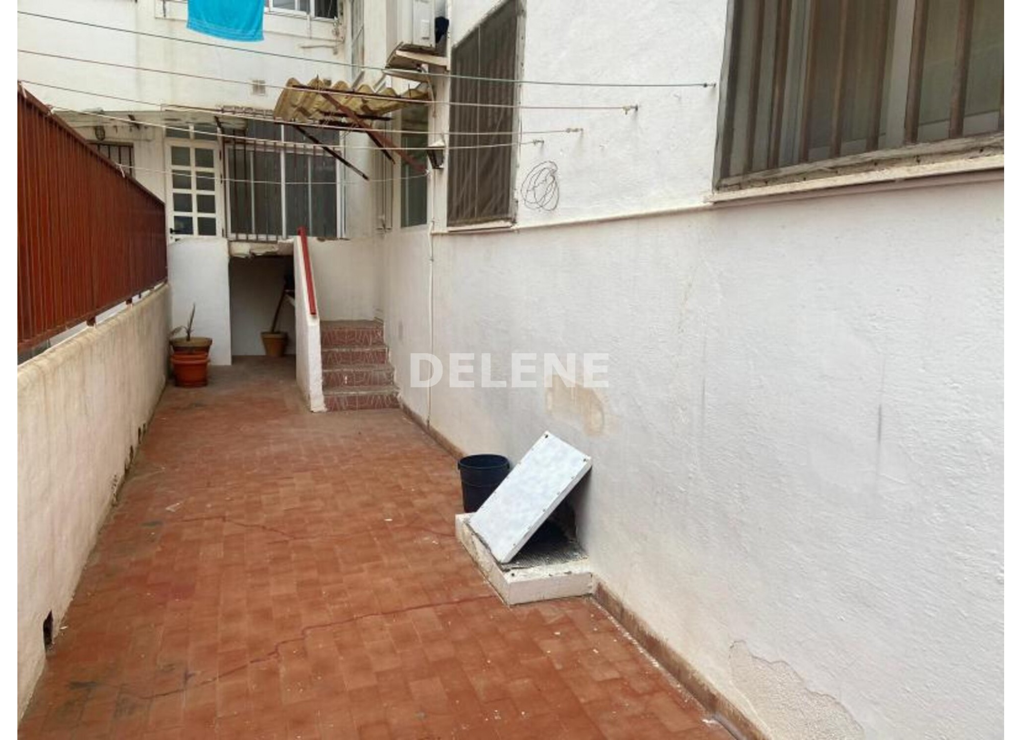 2909 PISO CON PATIO, ZONA PLAZA DE TOROS