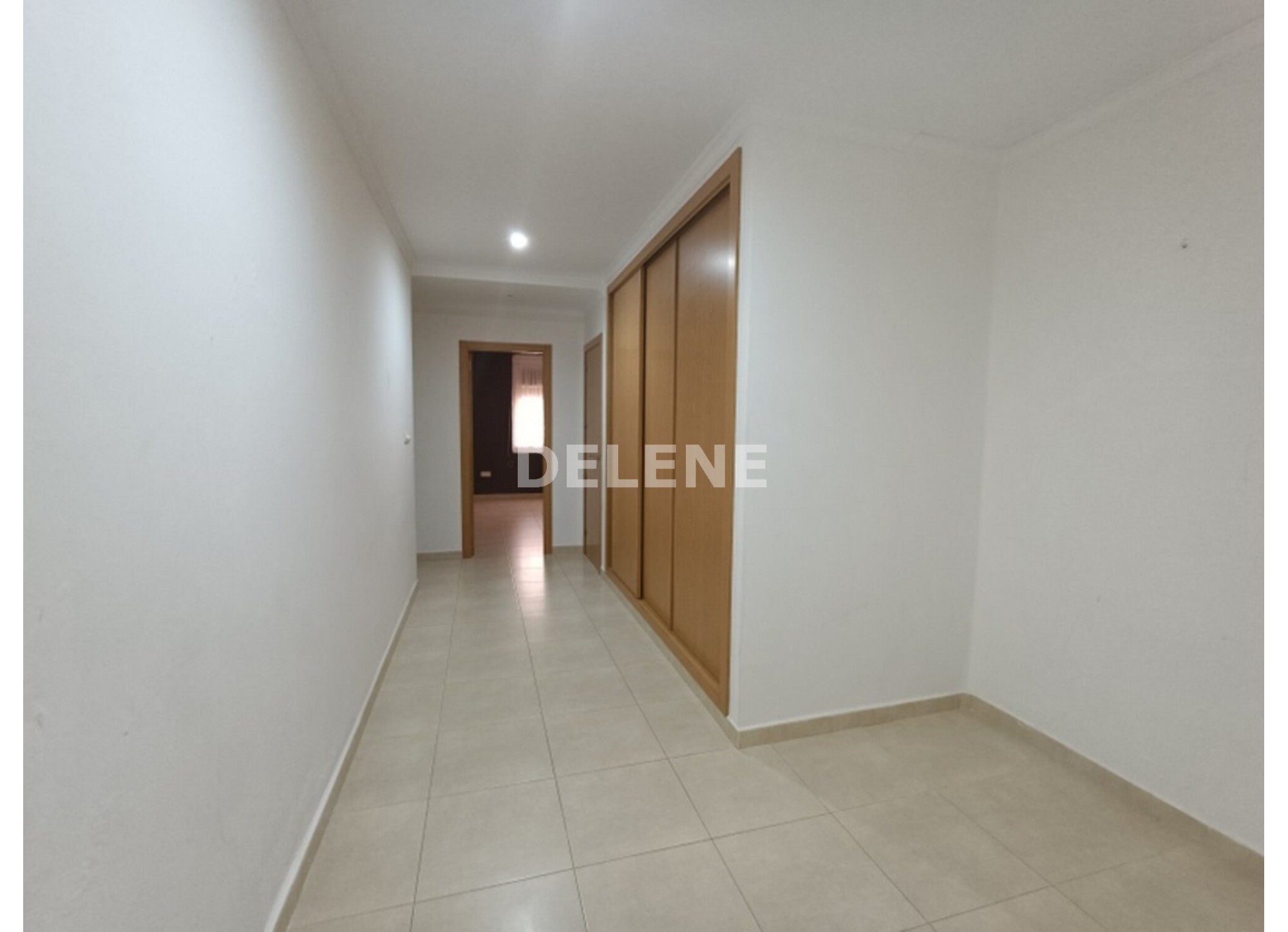 2910 PISO DIVIDIDO EN DOS VIVIENDAS, ZONA GRAN VÍA