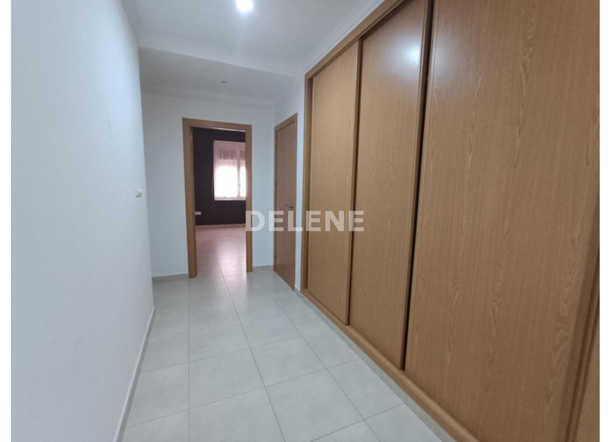 2910 PISO DIVIDIDO EN DOS VIVIENDAS, ZONA GRAN VÍA