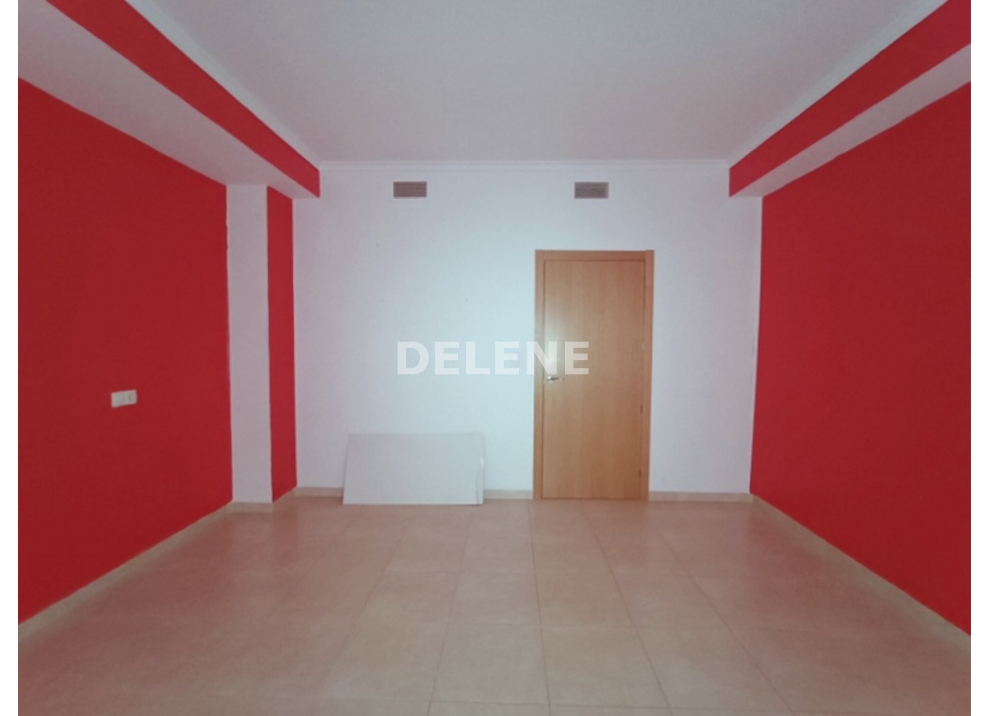 2910 PISO DIVIDIDO EN DOS VIVIENDAS, ZONA GRAN VÍA