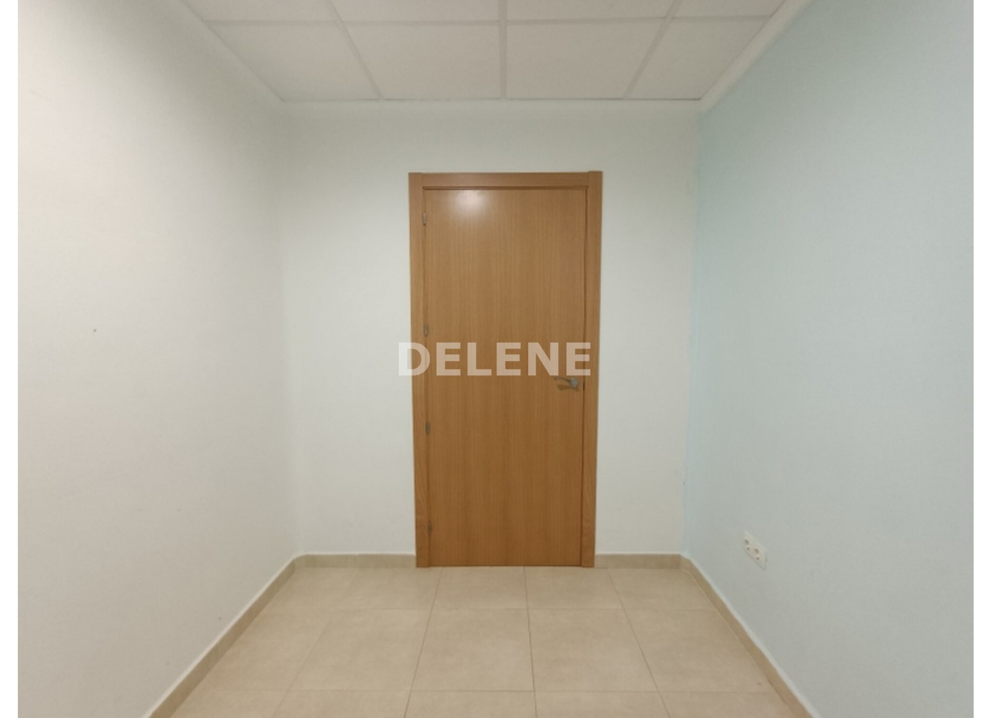 2910 PISO DIVIDIDO EN DOS VIVIENDAS, ZONA GRAN VÍA