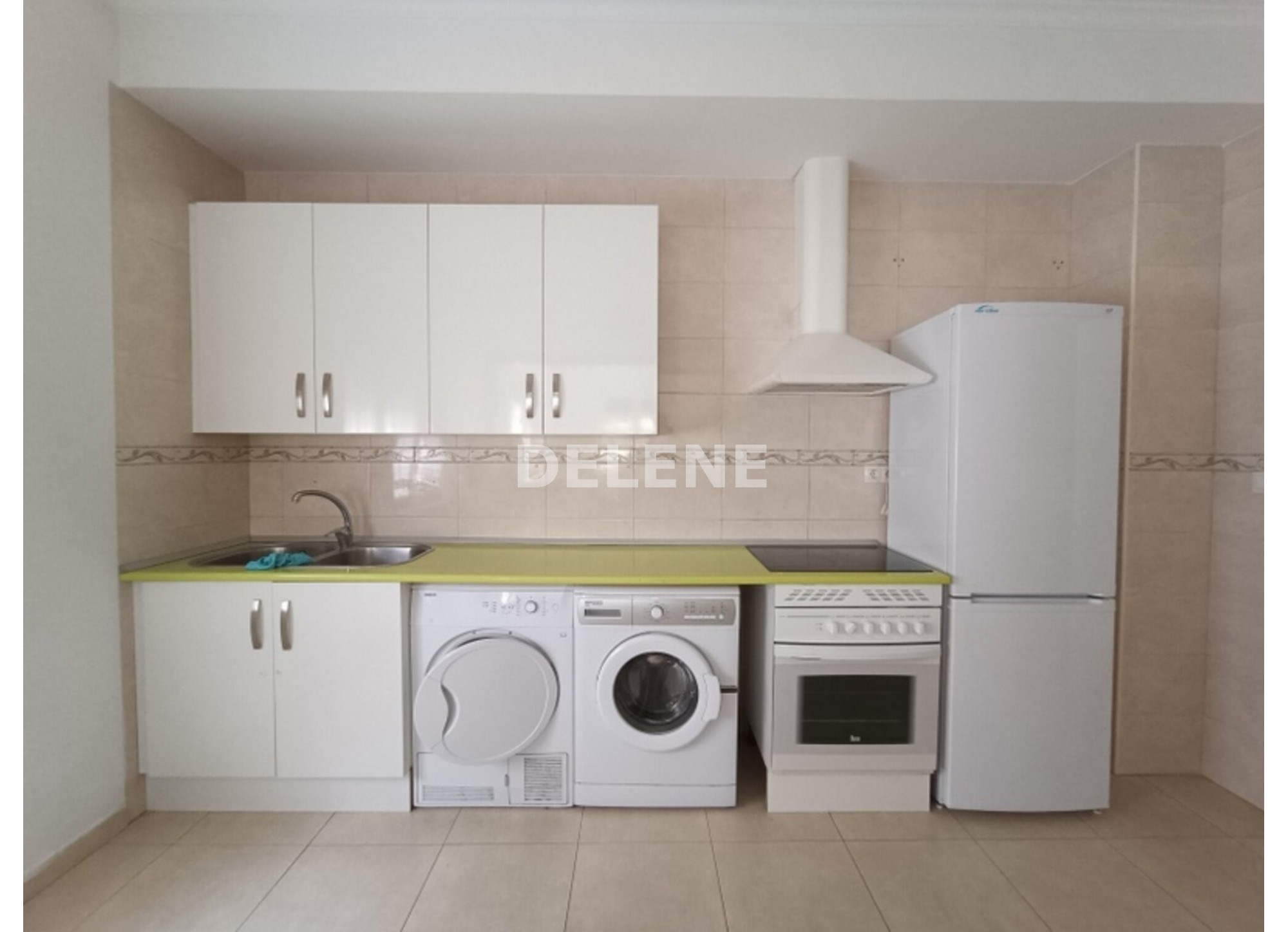 2910 PISO DIVIDIDO EN DOS VIVIENDAS, ZONA GRAN VÍA