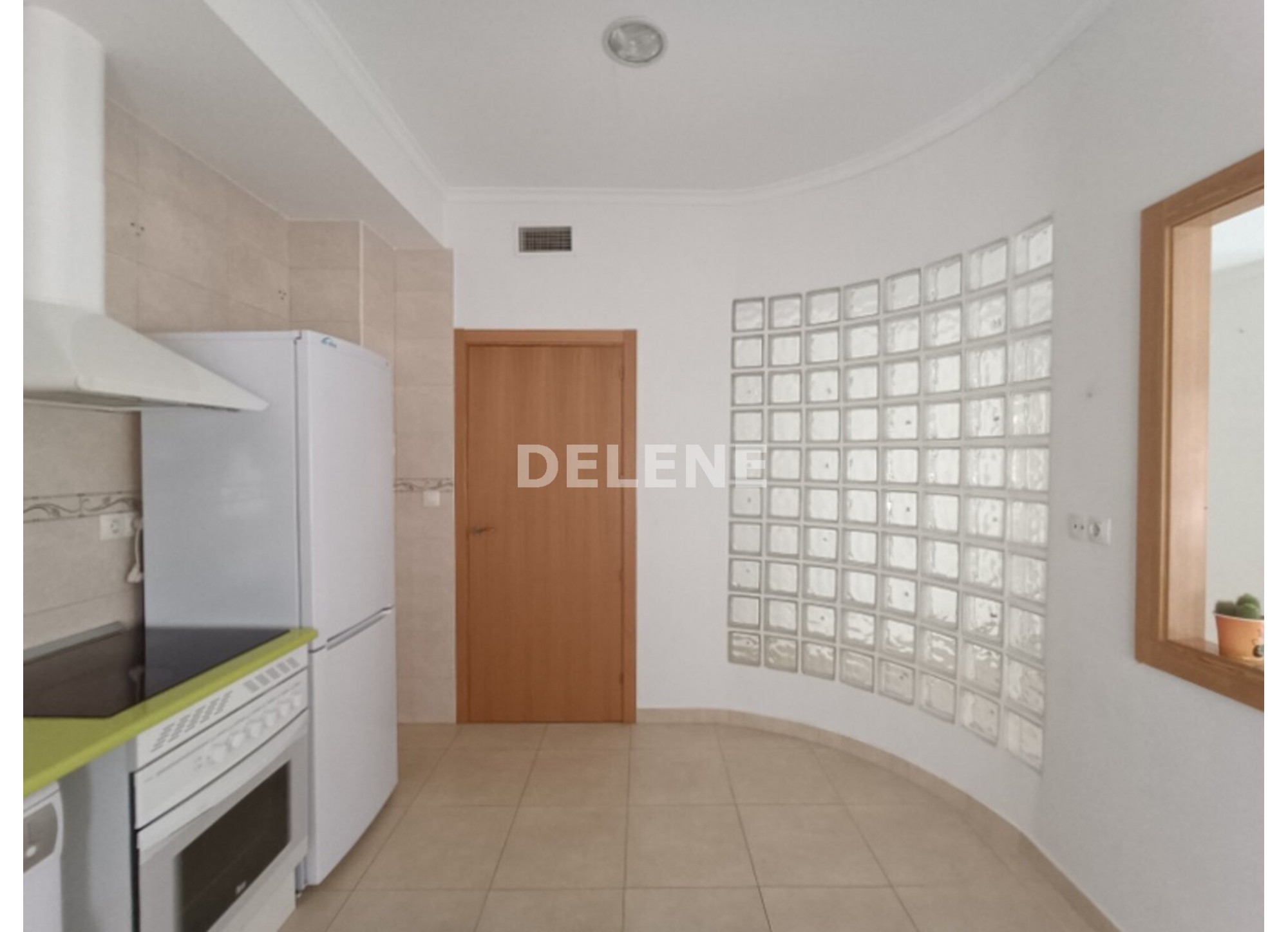 2910 PISO DIVIDIDO EN DOS VIVIENDAS, ZONA GRAN VÍA