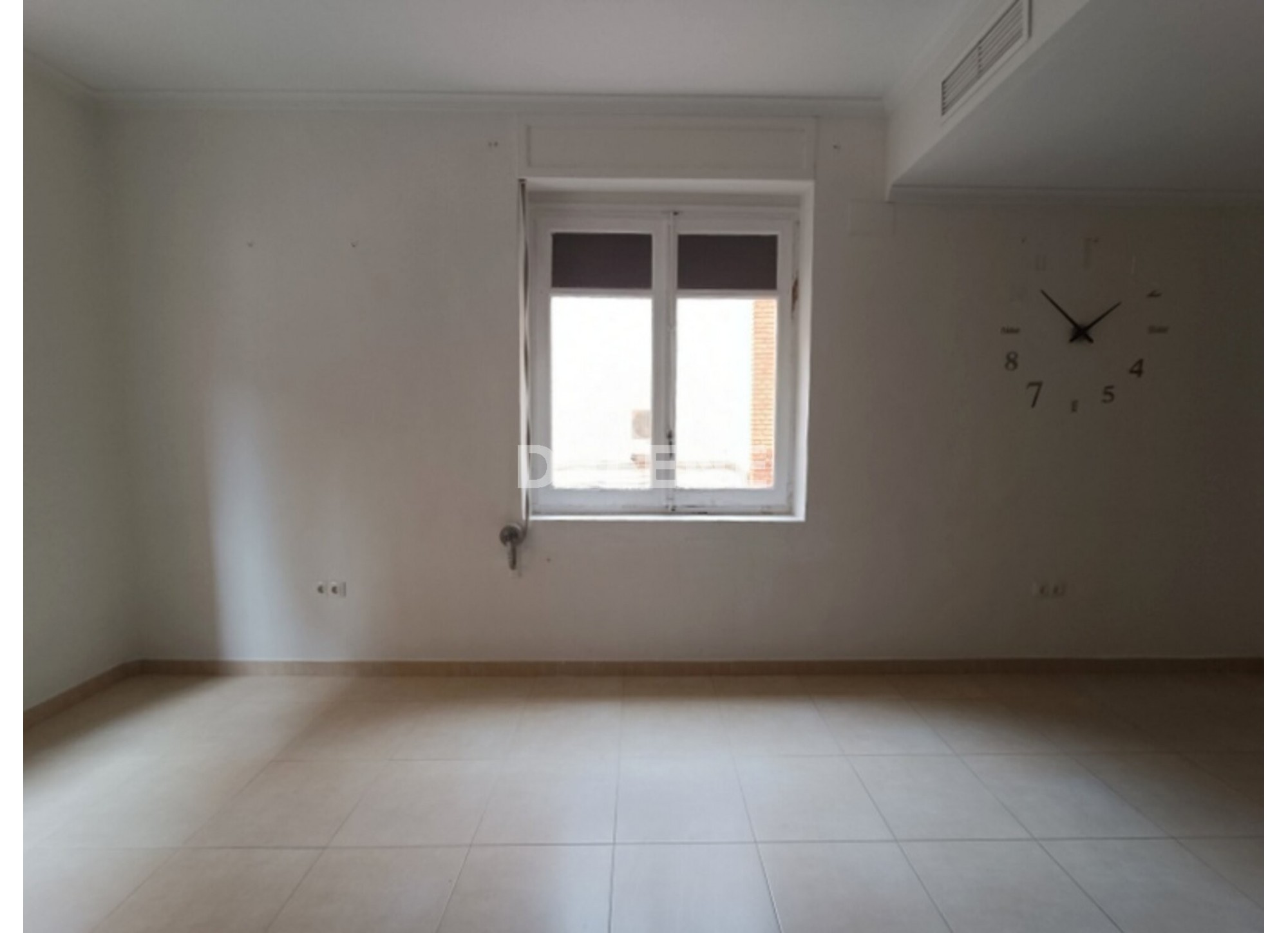 2910 PISO DIVIDIDO EN DOS VIVIENDAS, ZONA GRAN VÍA