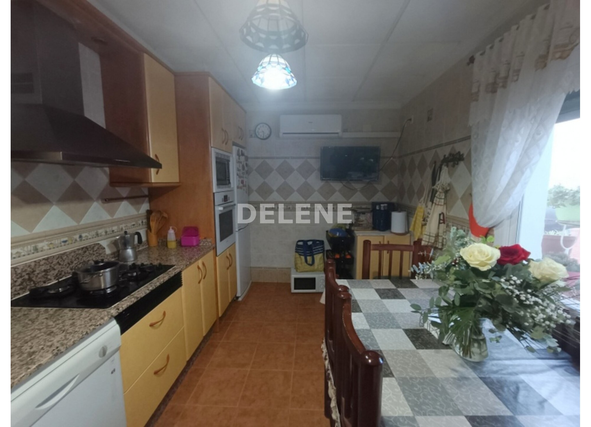 2912 CASA CON PATIO, ISSO