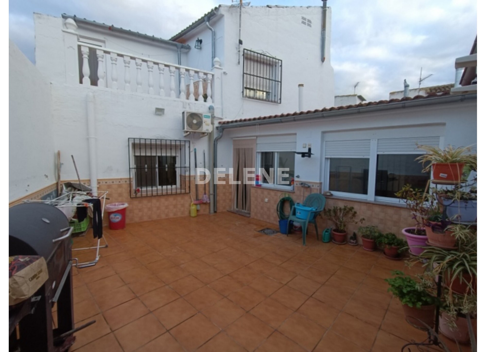 2912 CASA CON PATIO, ISSO