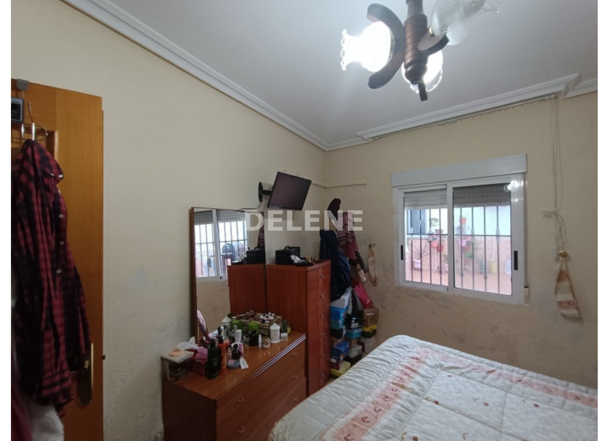 2912 CASA CON PATIO, ISSO