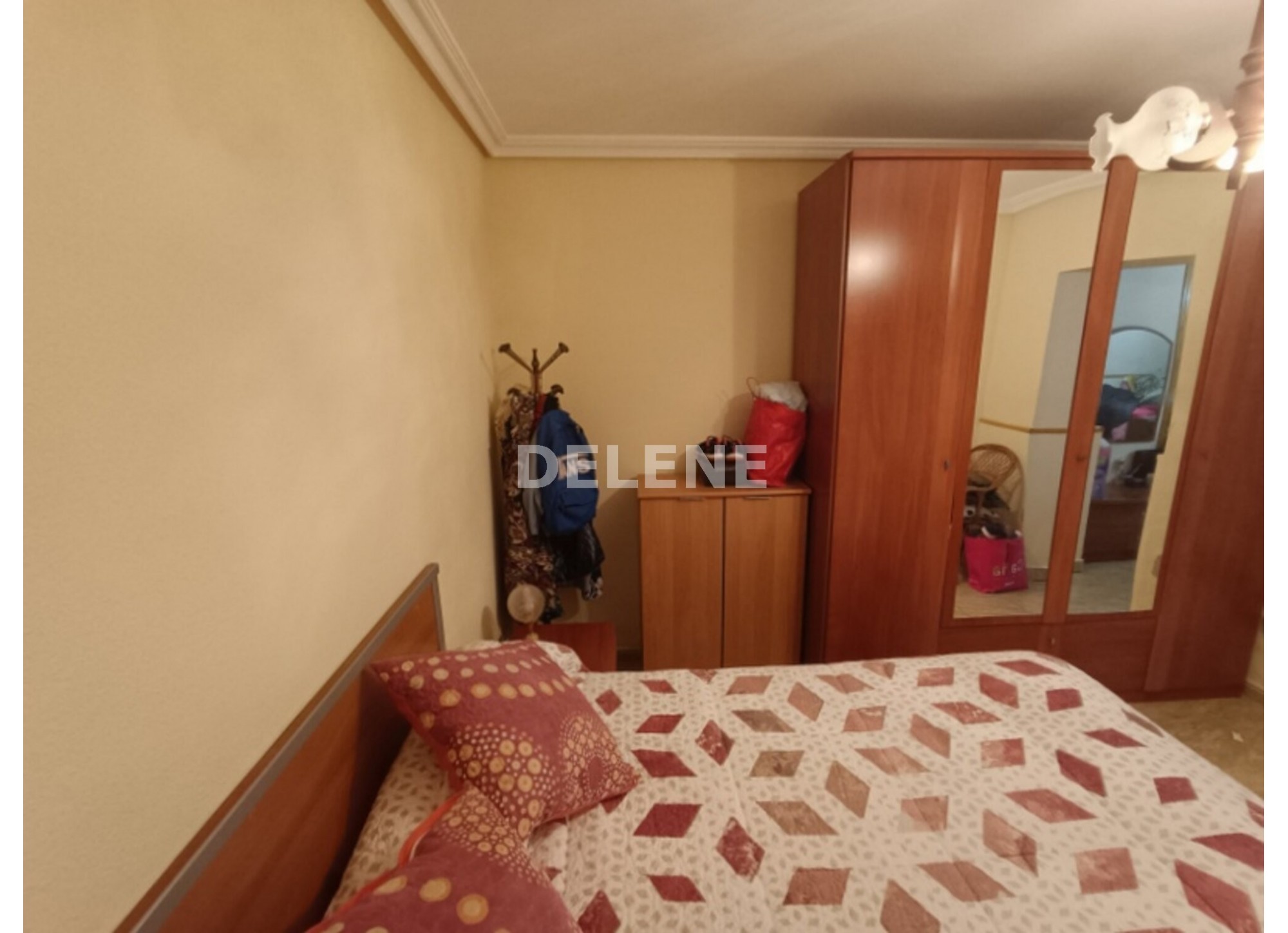 2912 CASA CON PATIO, ISSO