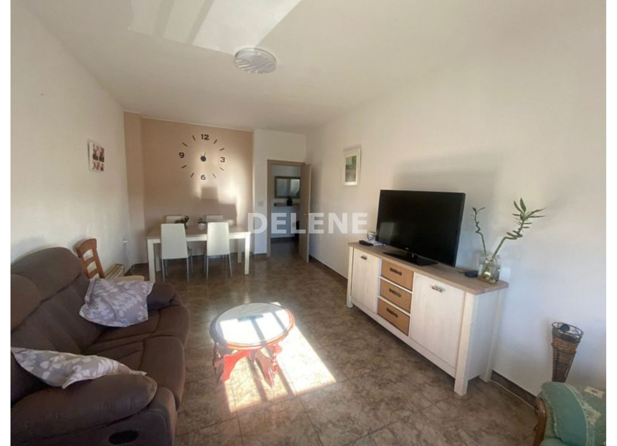 2914 PISO CON BALCÓN, ISSO