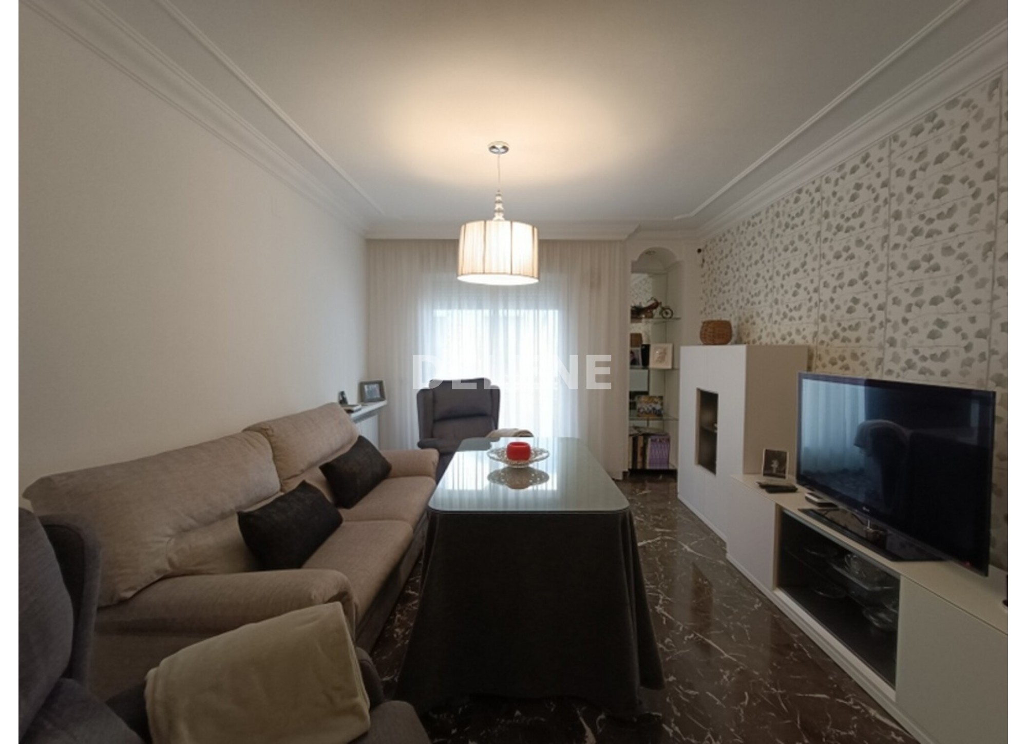 2916 PISO CON BALCÓN Y TERRAZA, ZONA GUARDIA CIVIL