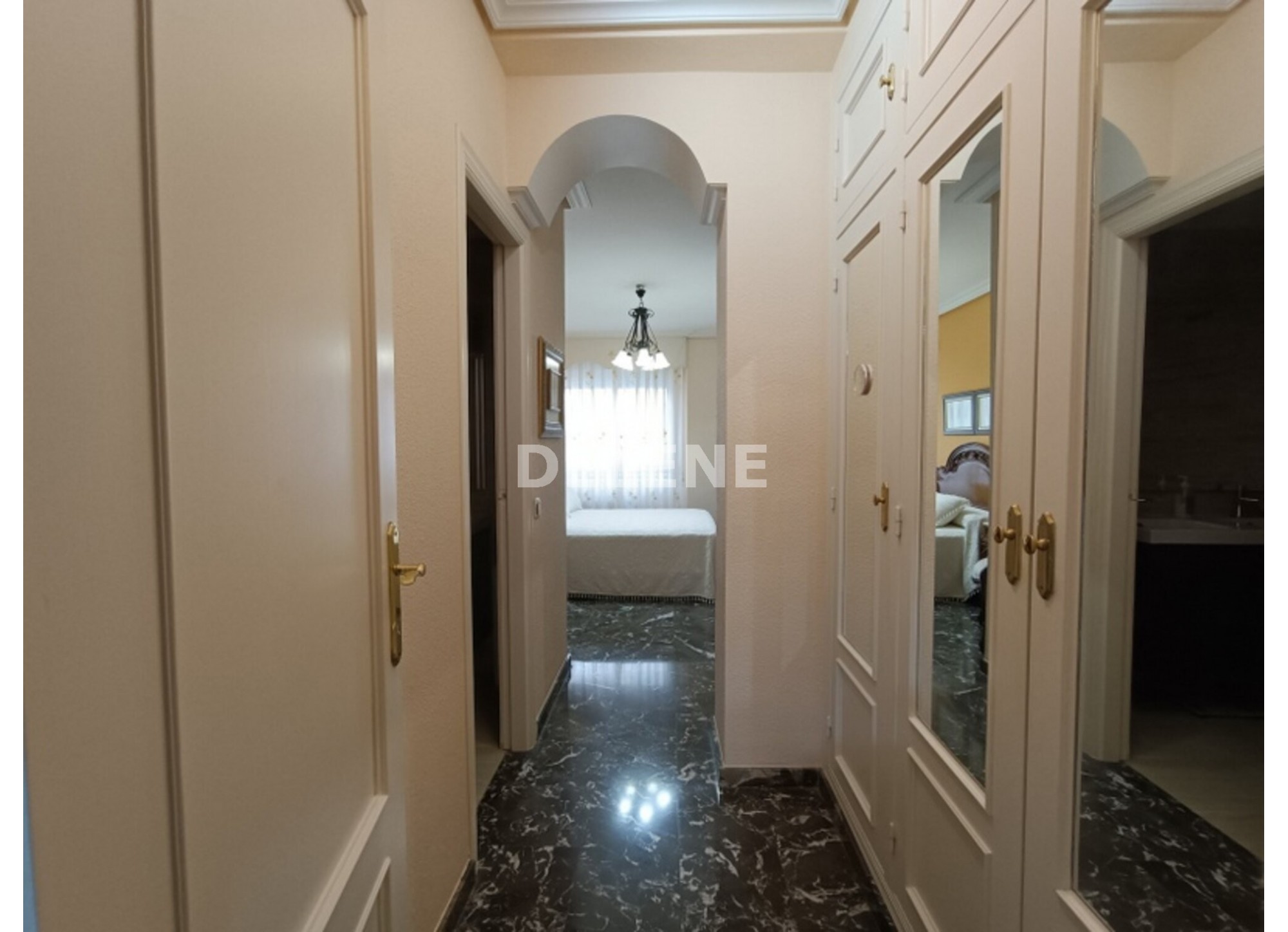 2916 PISO CON BALCÓN Y TERRAZA, ZONA GUARDIA CIVIL