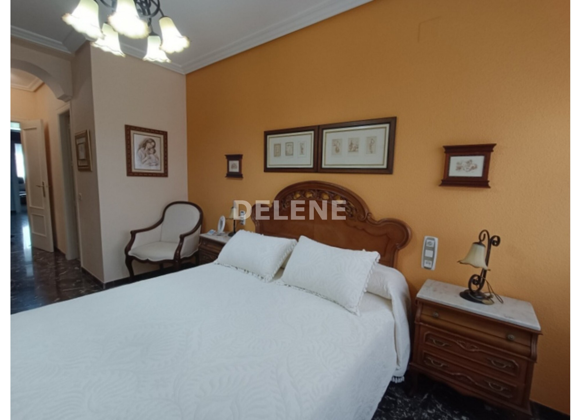 2916 PISO CON BALCÓN Y TERRAZA, ZONA GUARDIA CIVIL