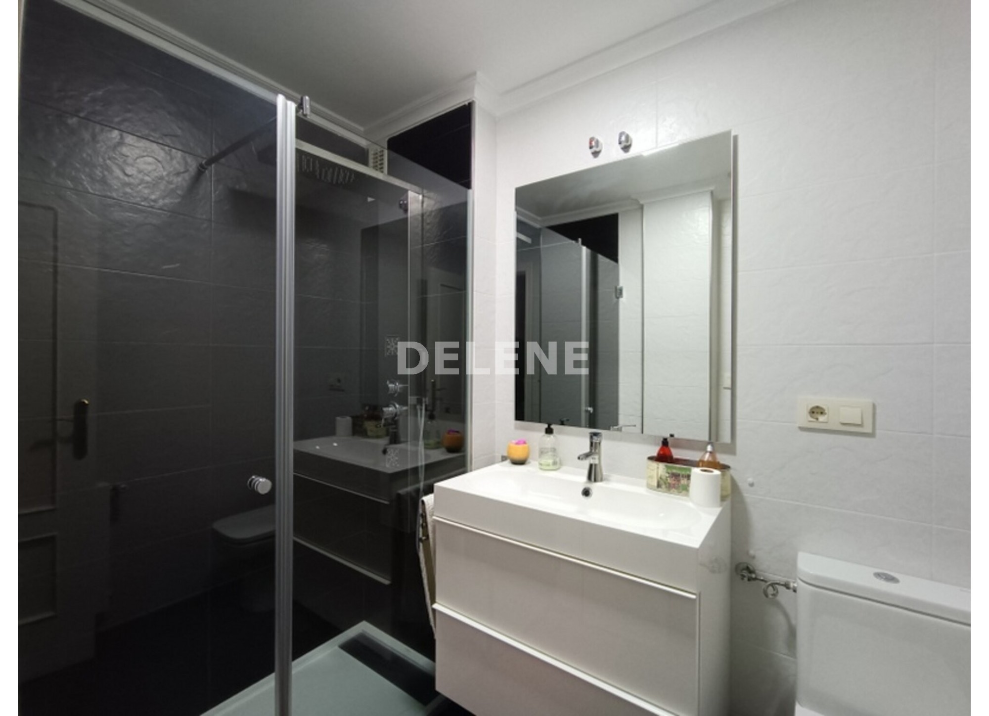 2916 PISO CON BALCÓN Y TERRAZA, ZONA GUARDIA CIVIL