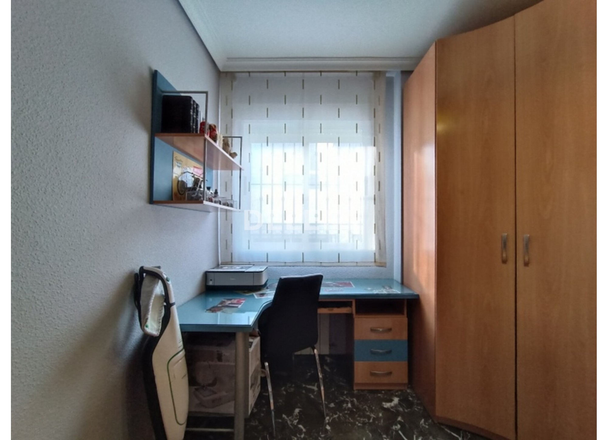 2916 PISO CON BALCÓN Y TERRAZA, ZONA GUARDIA CIVIL