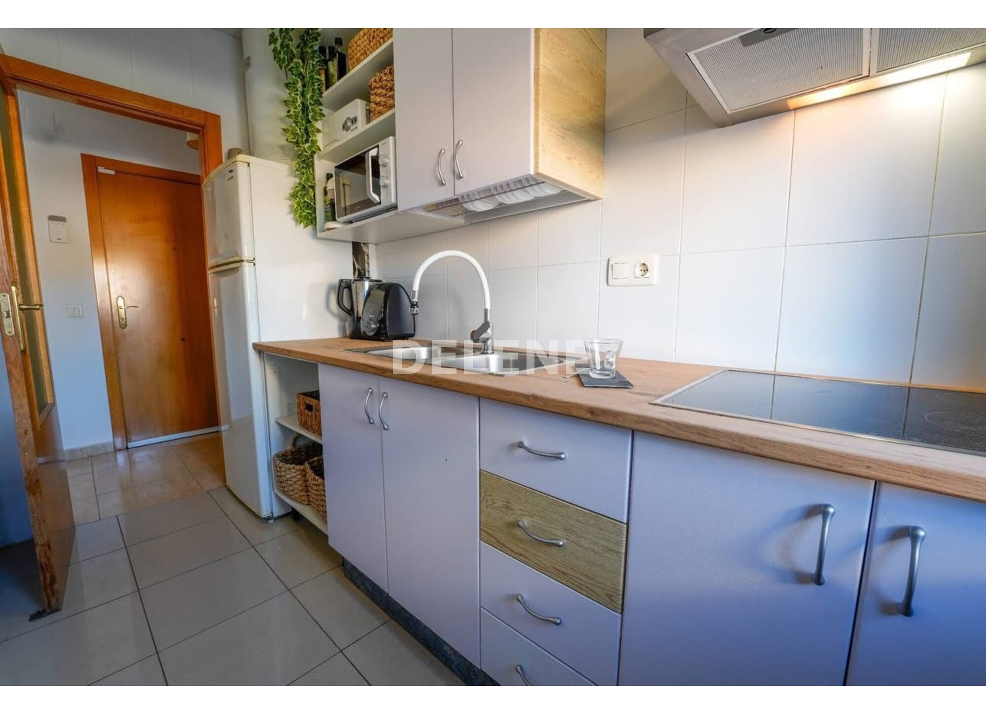 2918 ÁTICO CON TERRAZA, ZONA MERCADO DE ABASTOS