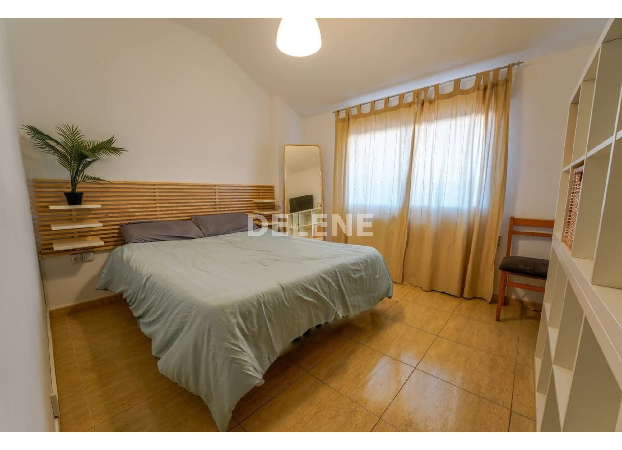 2918 ÁTICO CON TERRAZA, ZONA MERCADO DE ABASTOS