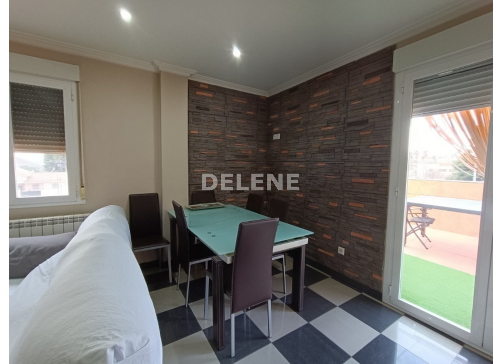 2919 ÁTICO CON TERRAZA,