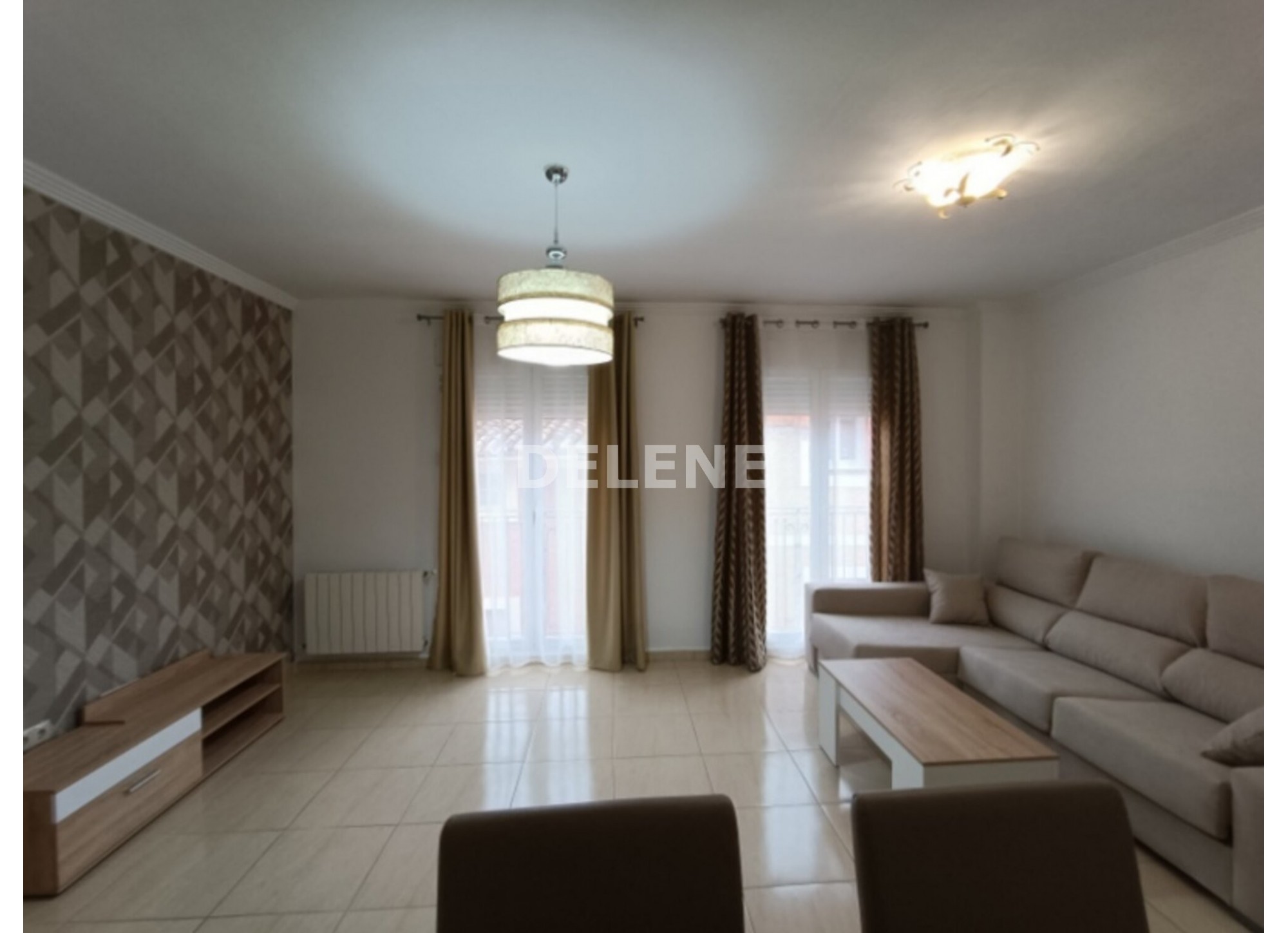 2920 PISO CON GARAJE Y TRASTERO, ZONA MESONES