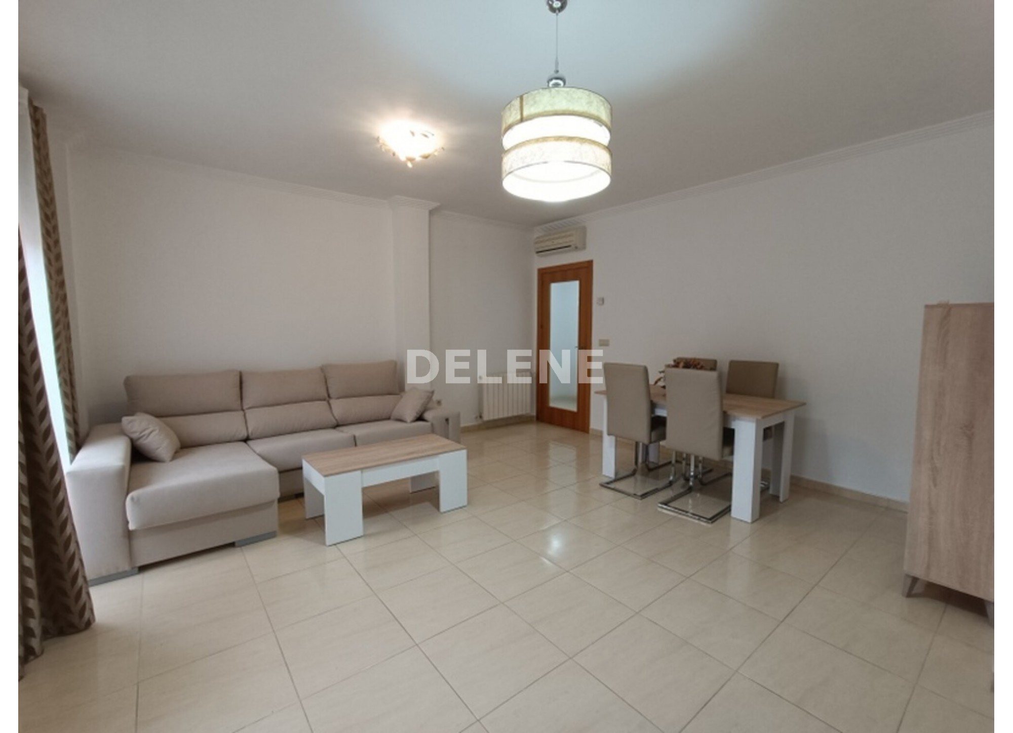 2920 PISO CON GARAJE Y TRASTERO, ZONA MESONES