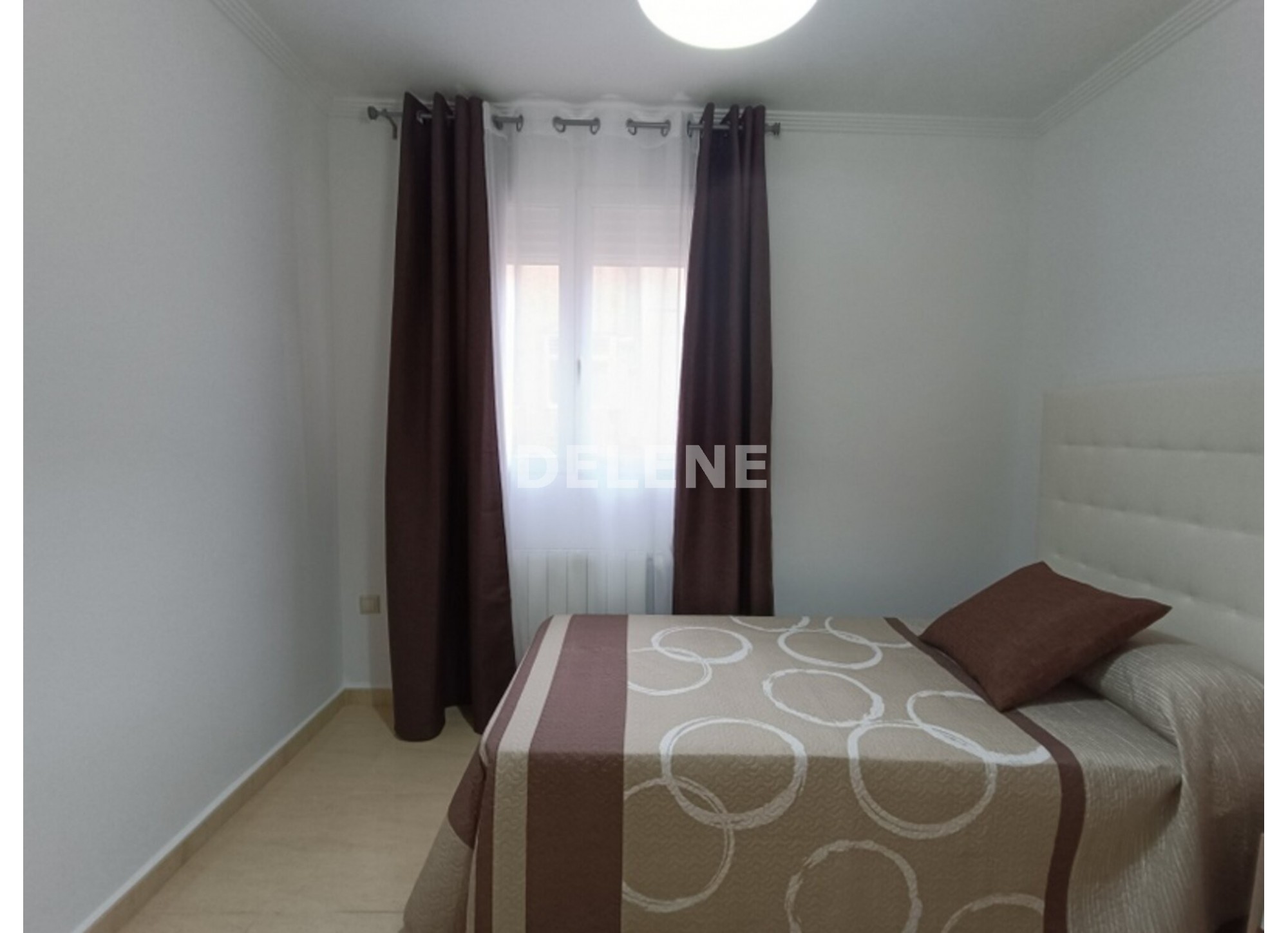 2920 PISO CON GARAJE Y TRASTERO, ZONA MESONES