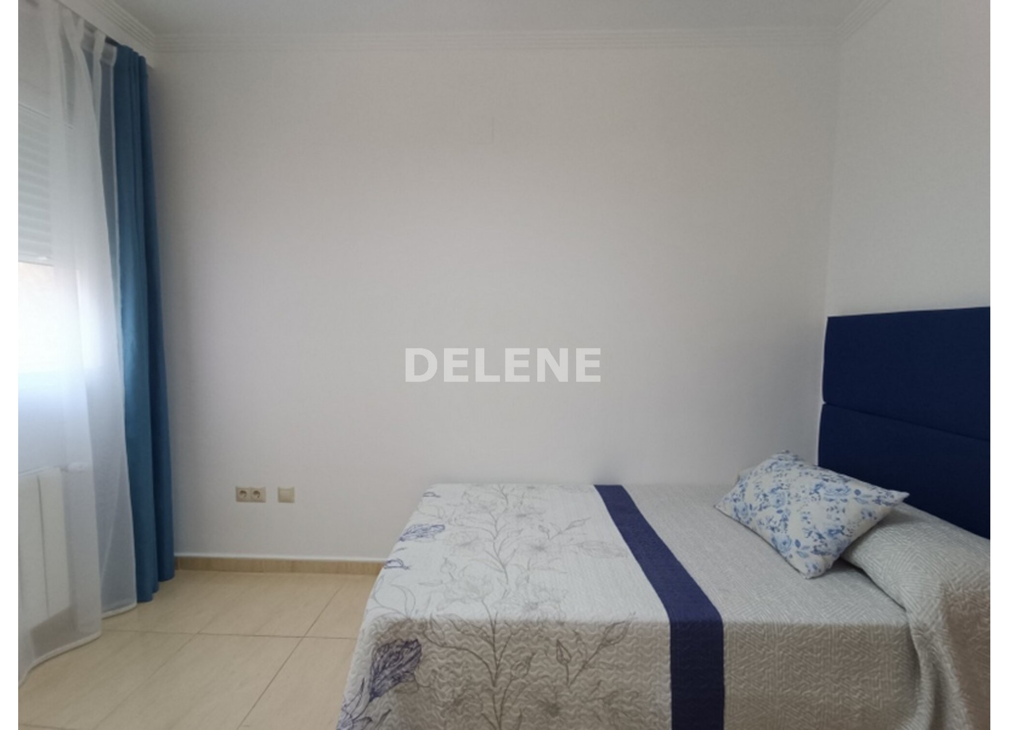 2920 PISO CON GARAJE Y TRASTERO, ZONA MESONES