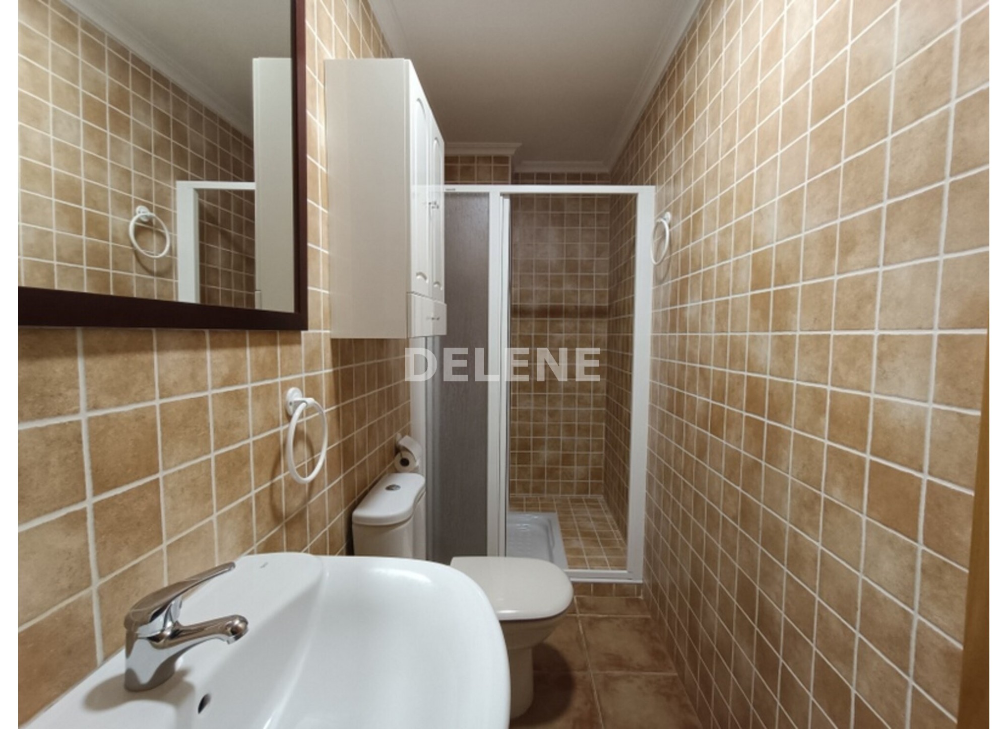 2920 PISO CON GARAJE Y TRASTERO, ZONA MESONES