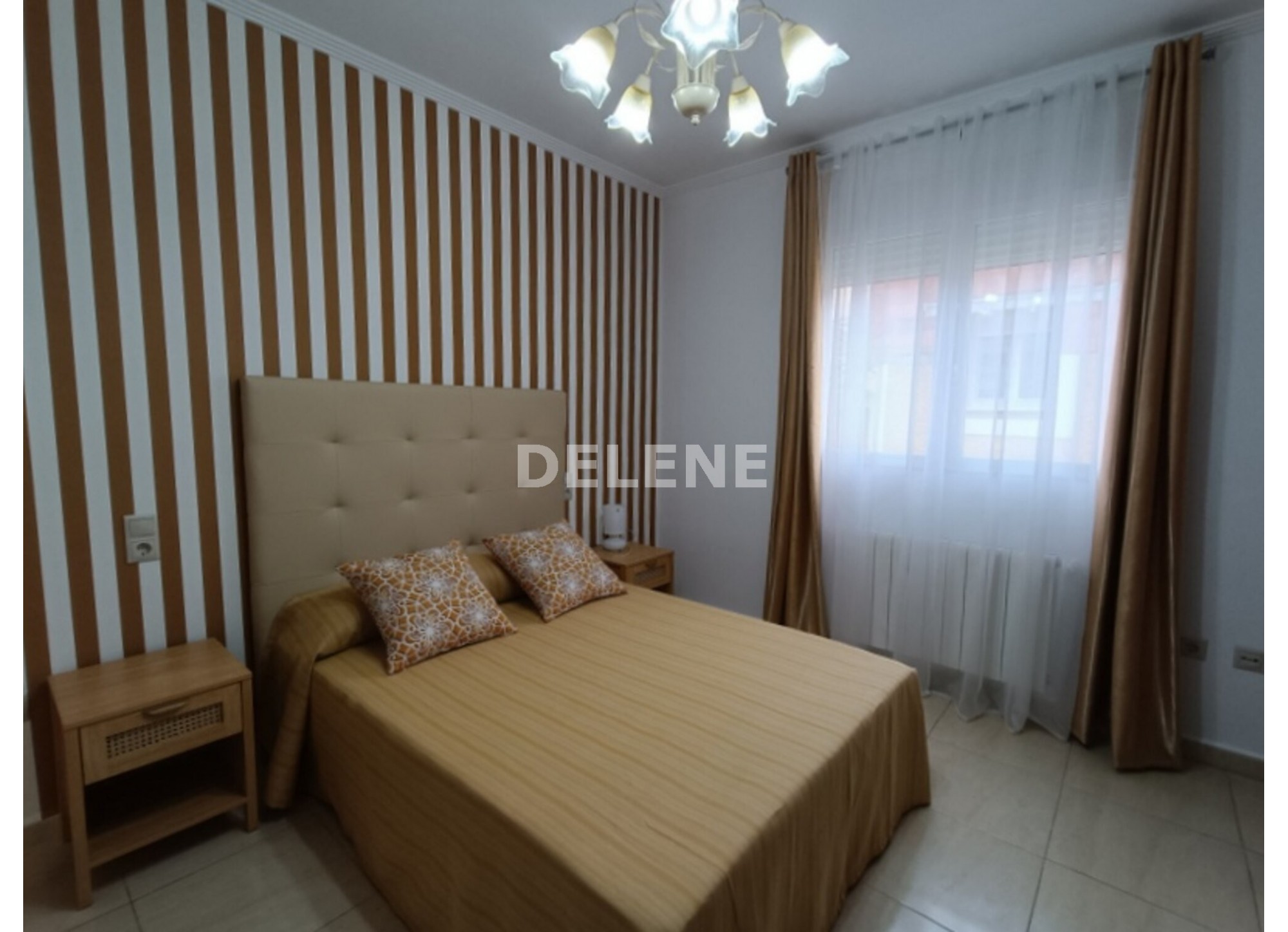 2920 PISO CON GARAJE Y TRASTERO, ZONA MESONES