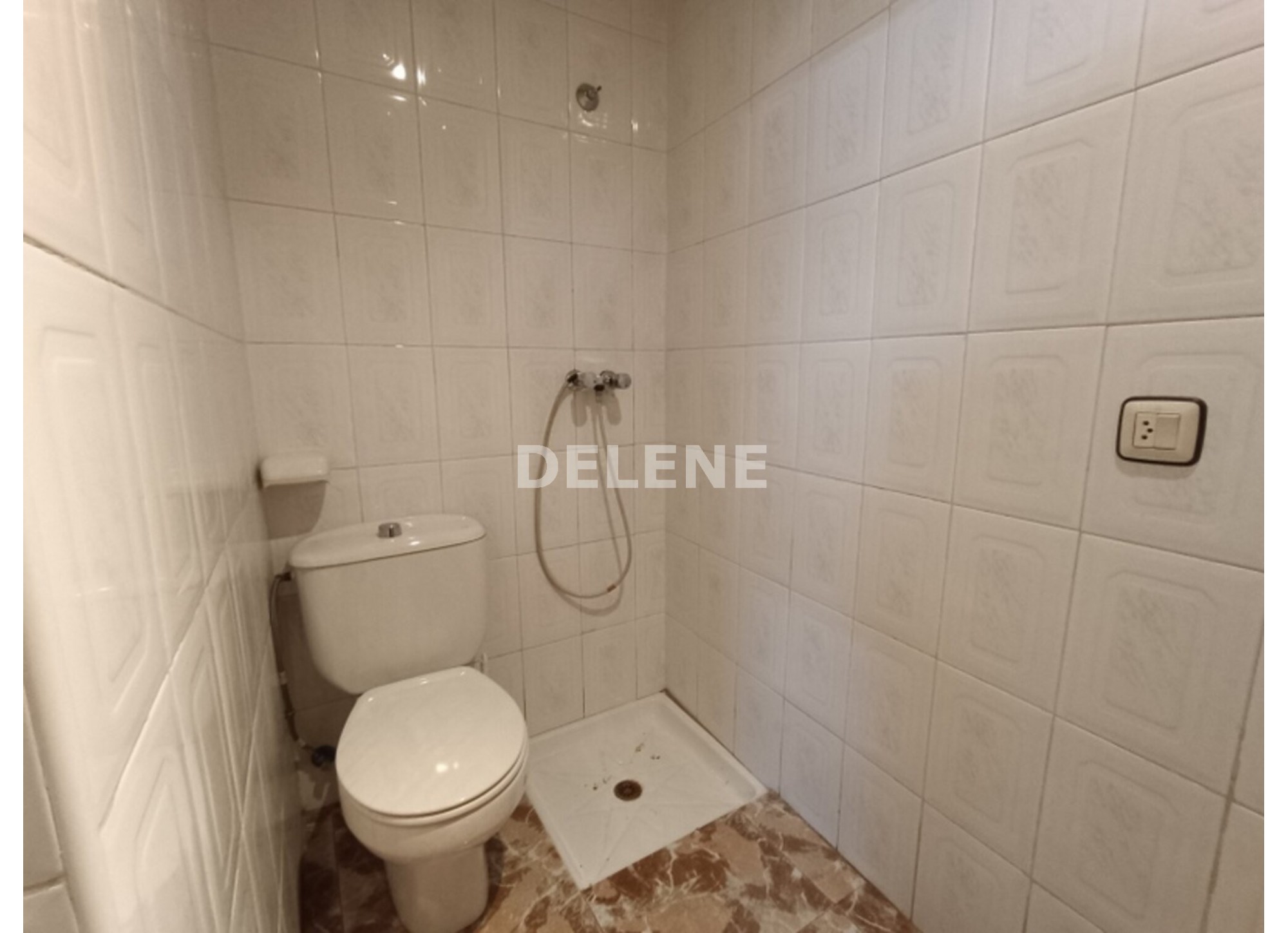 2923 LOCAL COMERCIAL, ZONA HOSPITAL