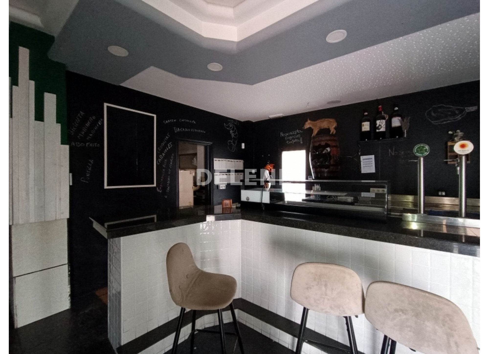 2924 RESTAURANTE, AVENIDA DE LA CONSTITUCIÓN