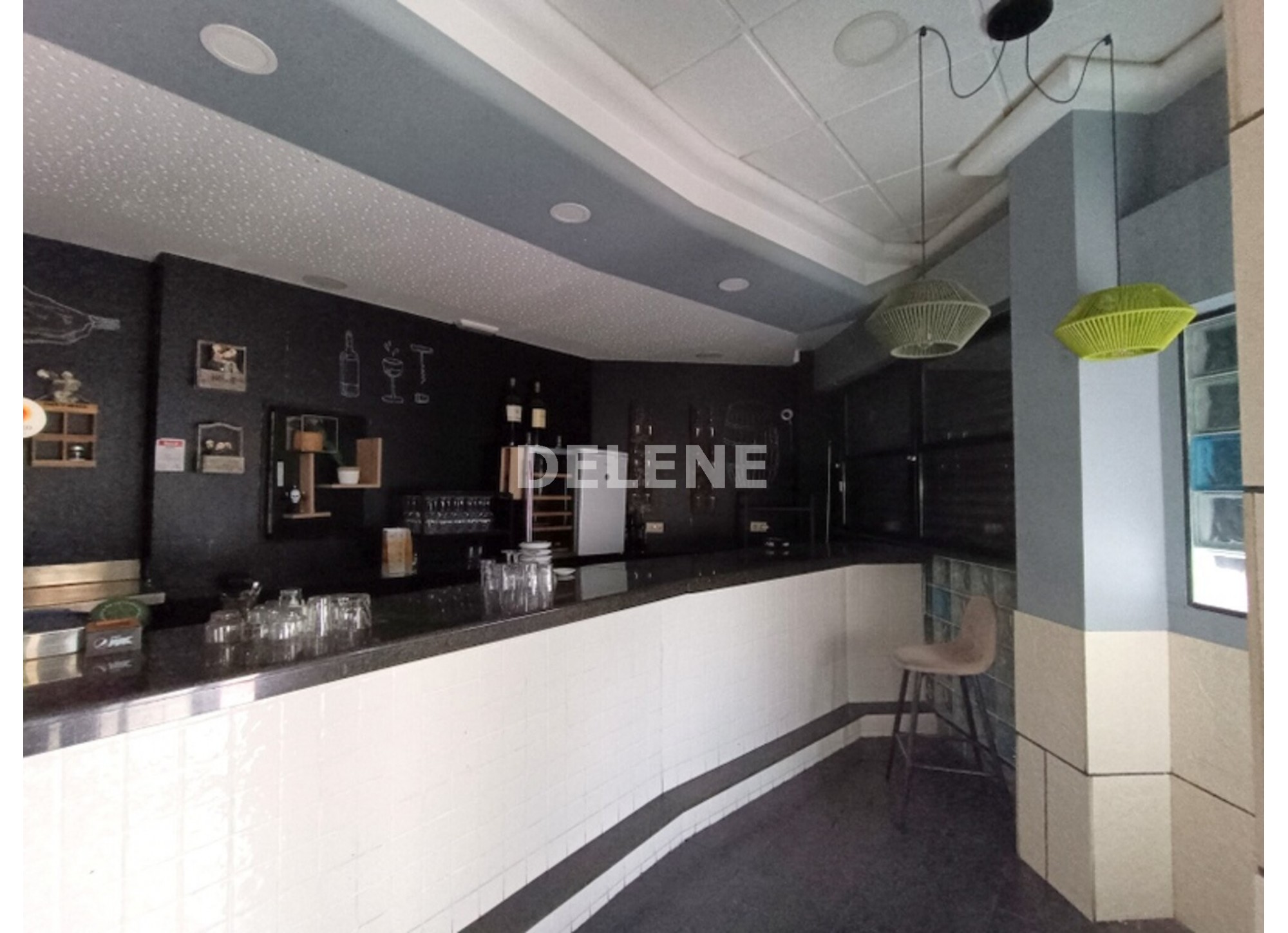 2924 RESTAURANTE, AVENIDA DE LA CONSTITUCIÓN