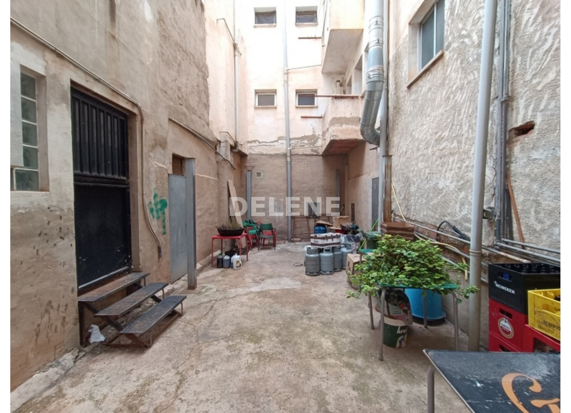 2924 RESTAURANTE, AVENIDA DE LA CONSTITUCIÓN