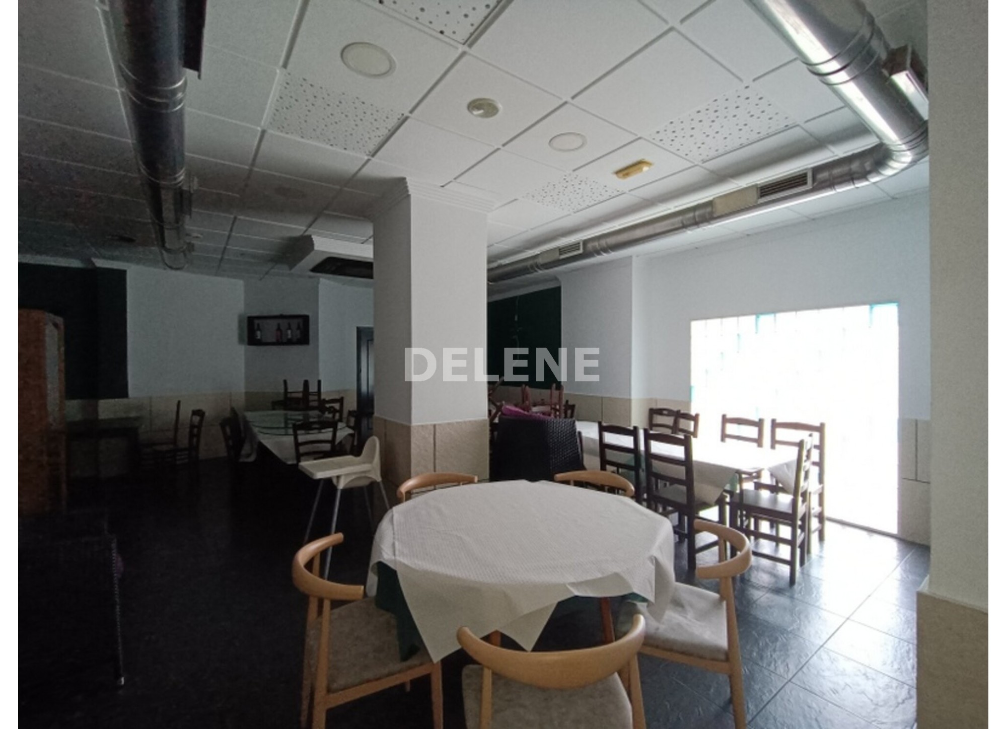 2924 RESTAURANTE, AVENIDA DE LA CONSTITUCIÓN