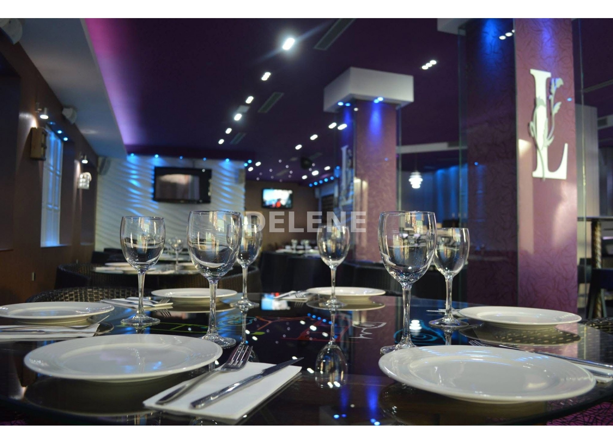 2925 RESTAURANTE, AVENIDA DE LA LIBERTAD