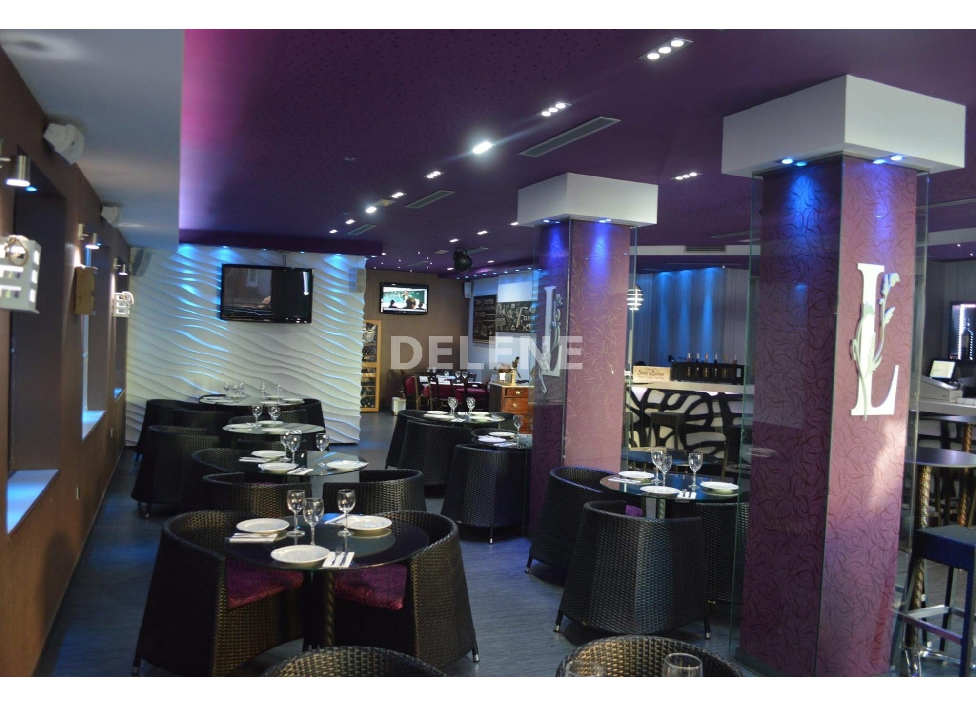 2925 RESTAURANTE, AVENIDA DE LA LIBERTAD