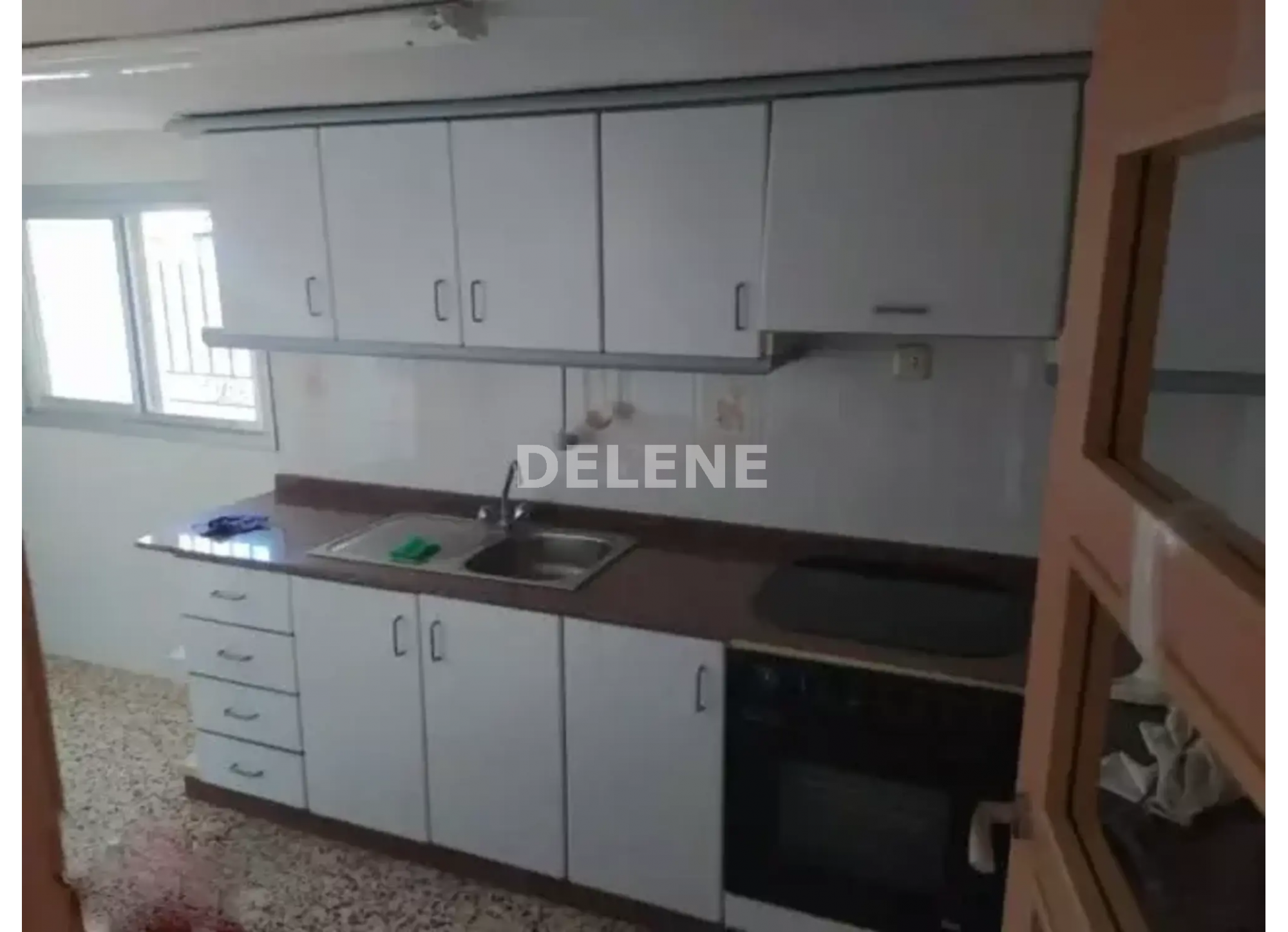 2927 CASA CON GARAJE, MINATEDA