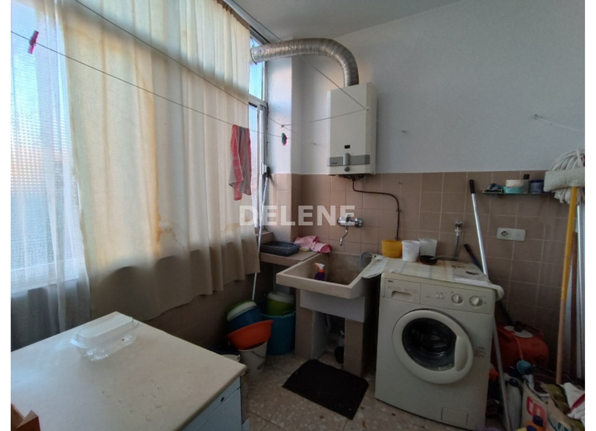 2931 PISO CON BALCÓN Y TERRAZA, ZONA POLICIA NACIONAL