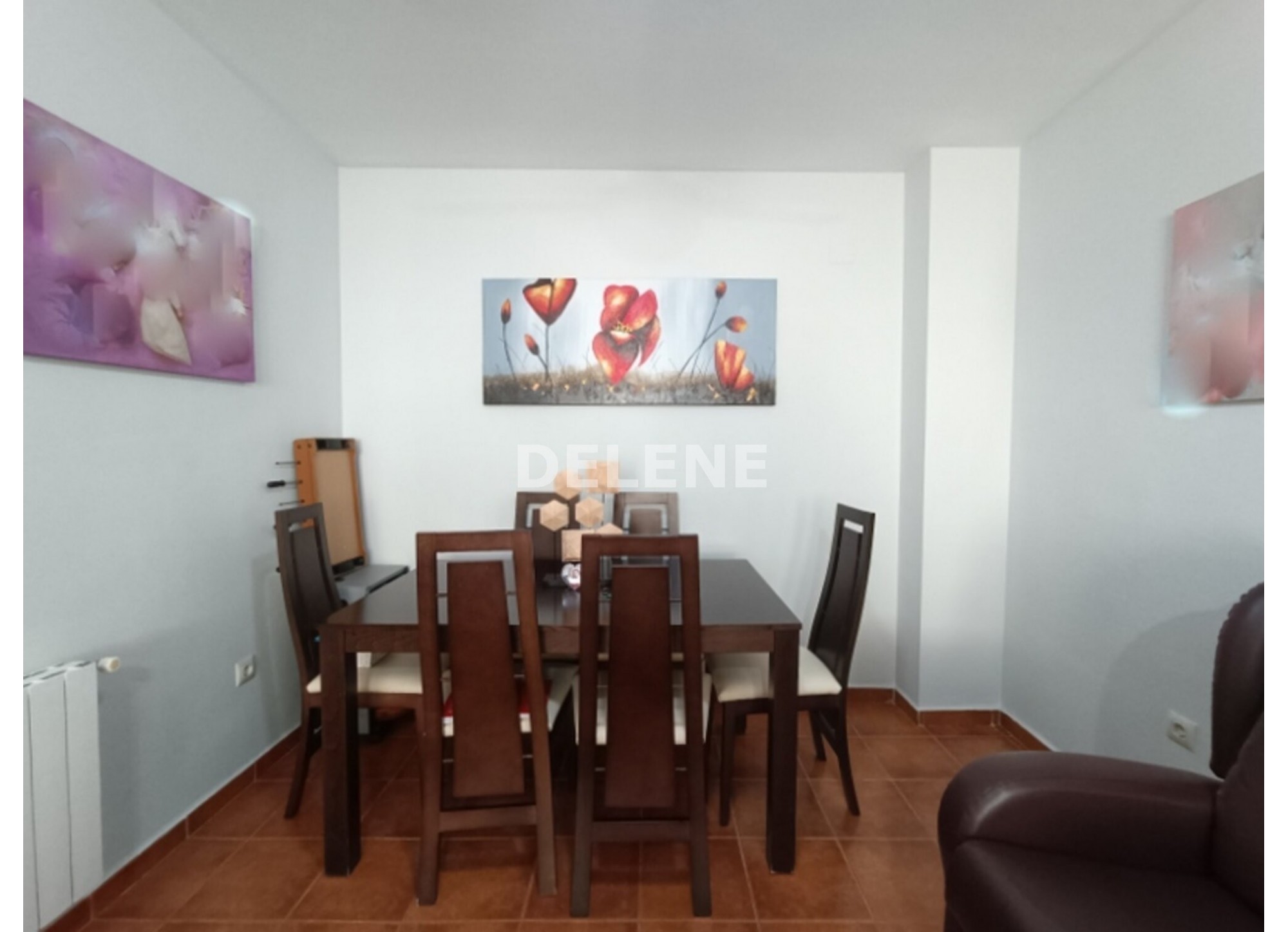 2932 CHALET ADOSADO CON PATIO Y GARAJE, TOBARRA