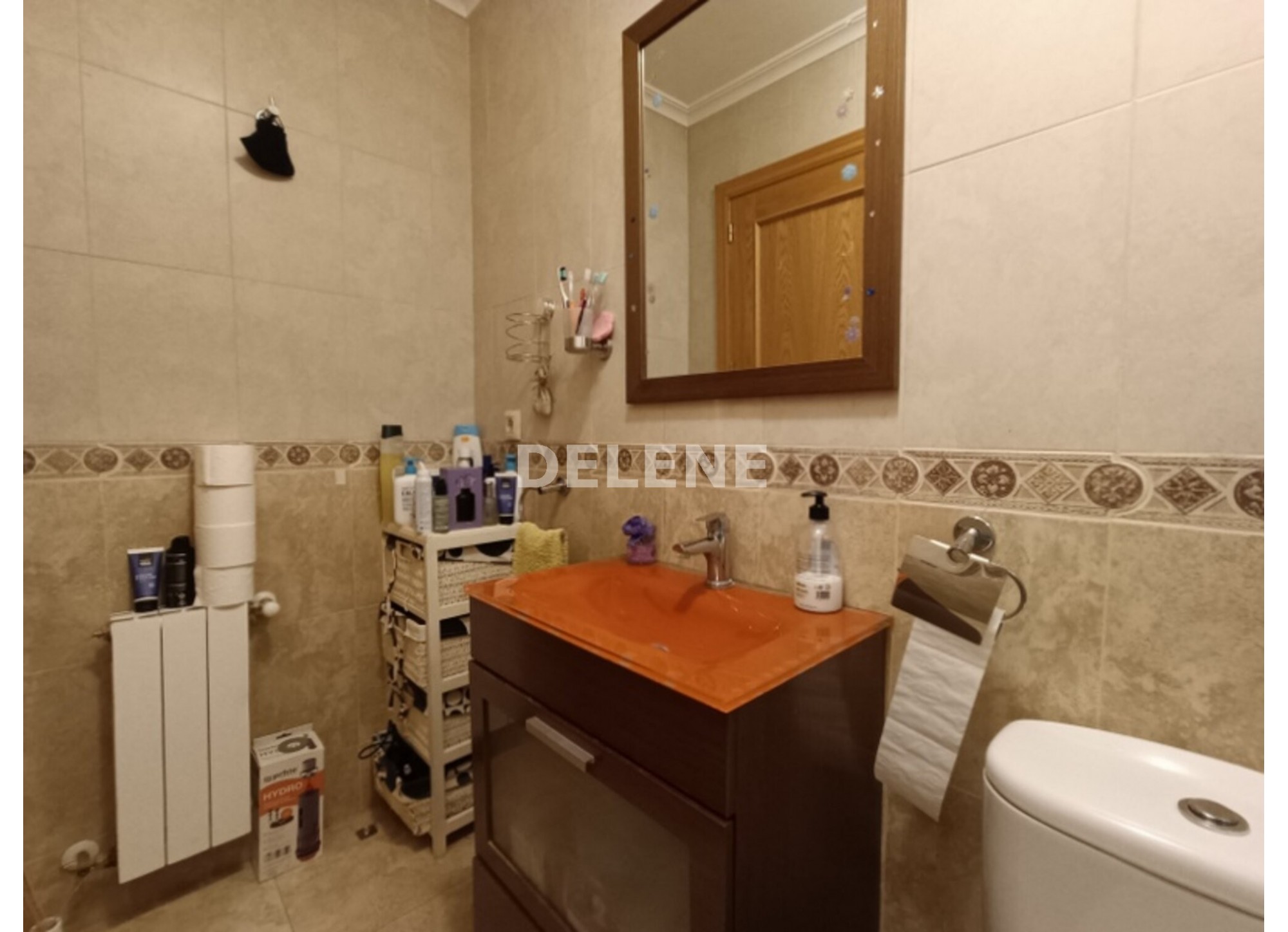 2932 CHALET ADOSADO CON PATIO Y GARAJE, TOBARRA