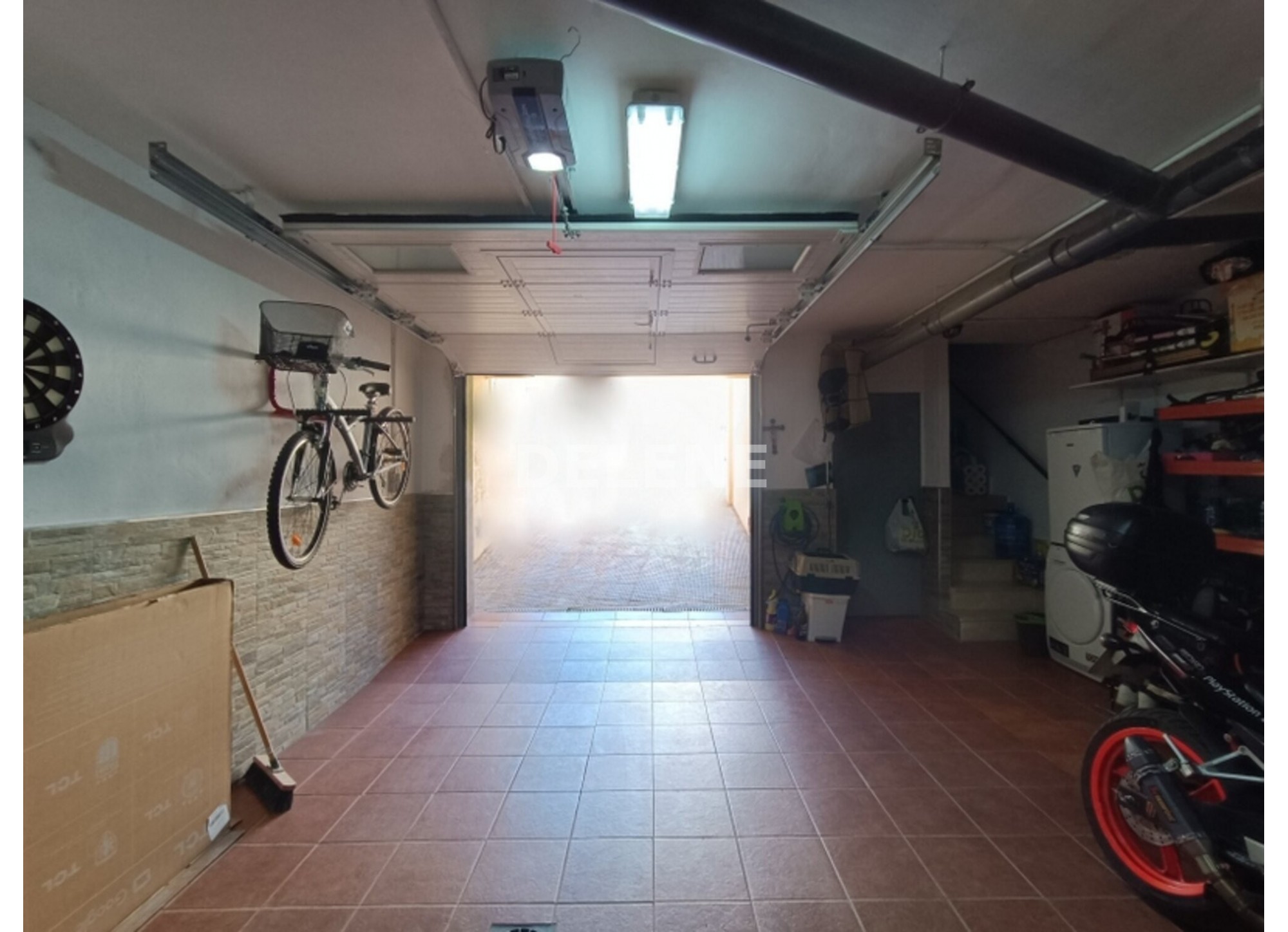 2932 CHALET ADOSADO CON PATIO Y GARAJE, TOBARRA