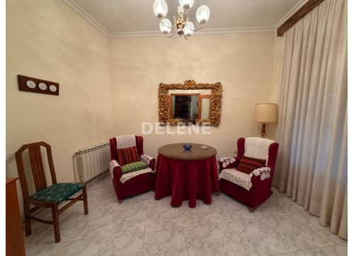 2934 CASA CON PATIO, ZONA AYUNTAMIENTO