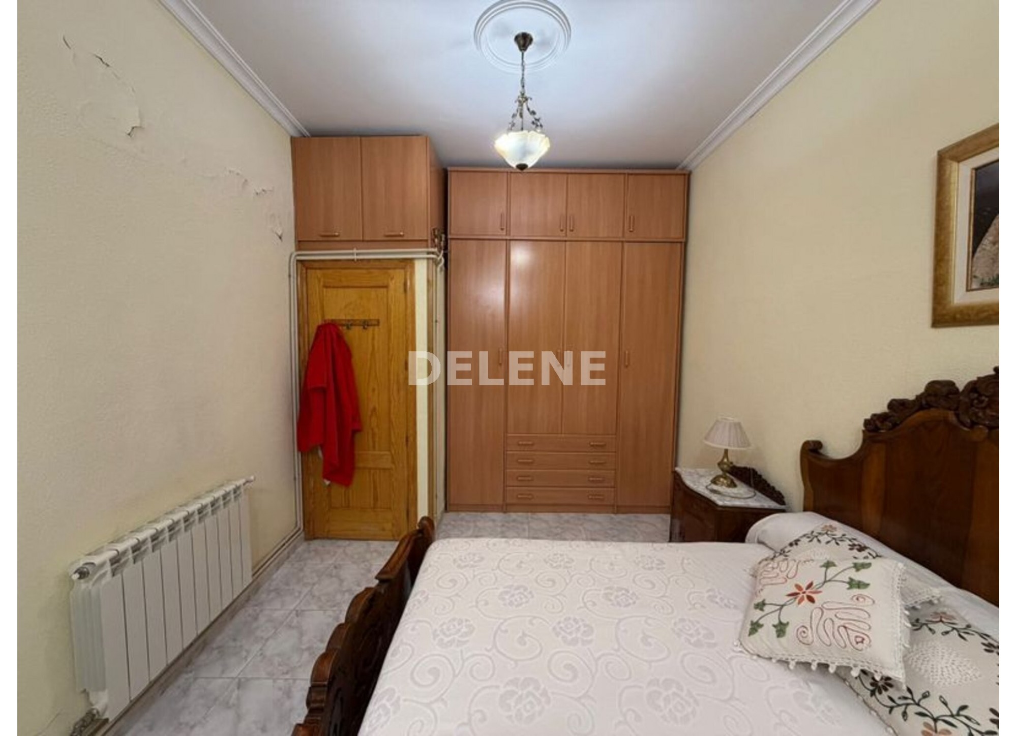 2934 CASA CON PATIO, ZONA AYUNTAMIENTO