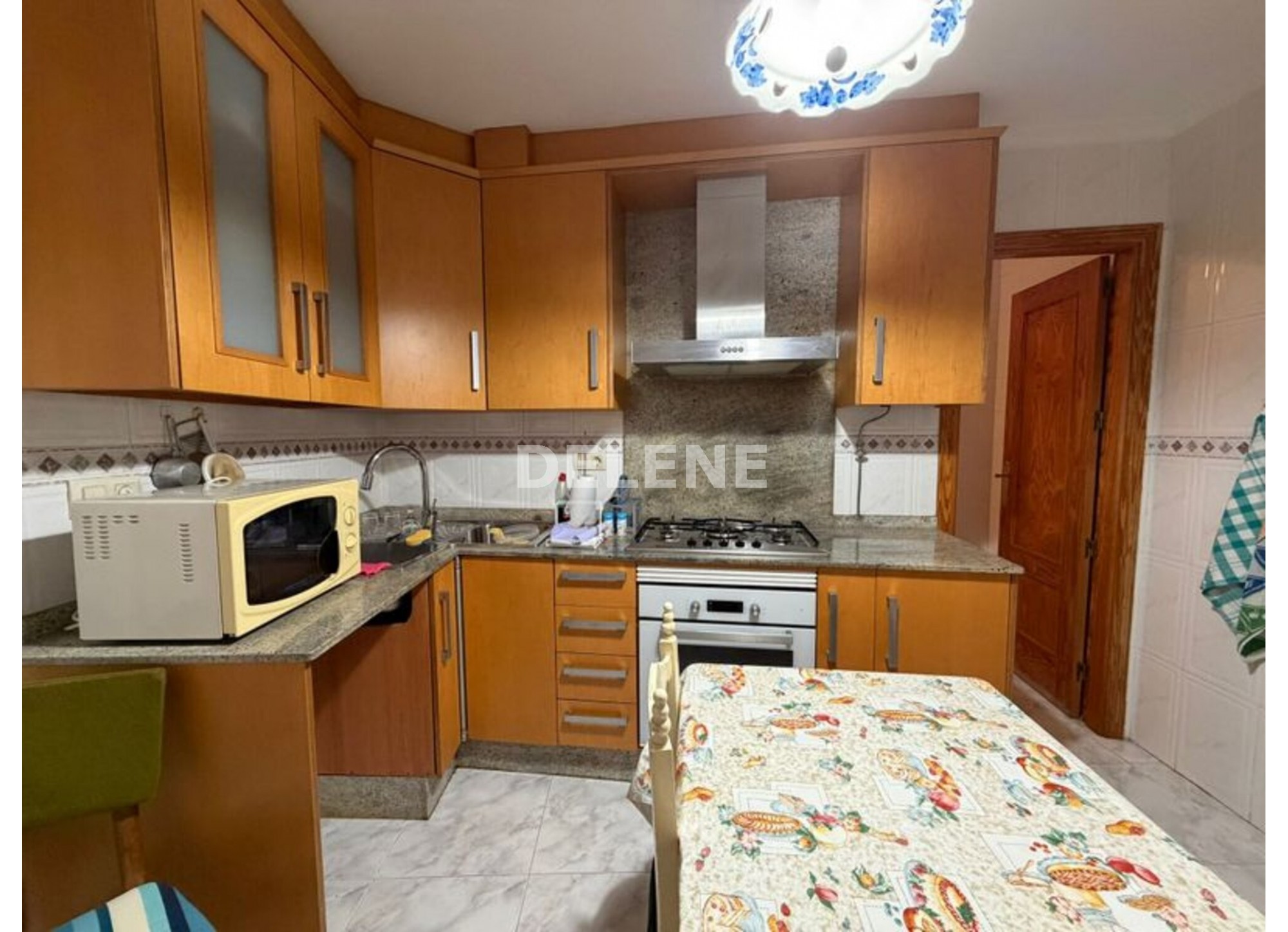 2934 CASA CON PATIO, ZONA AYUNTAMIENTO