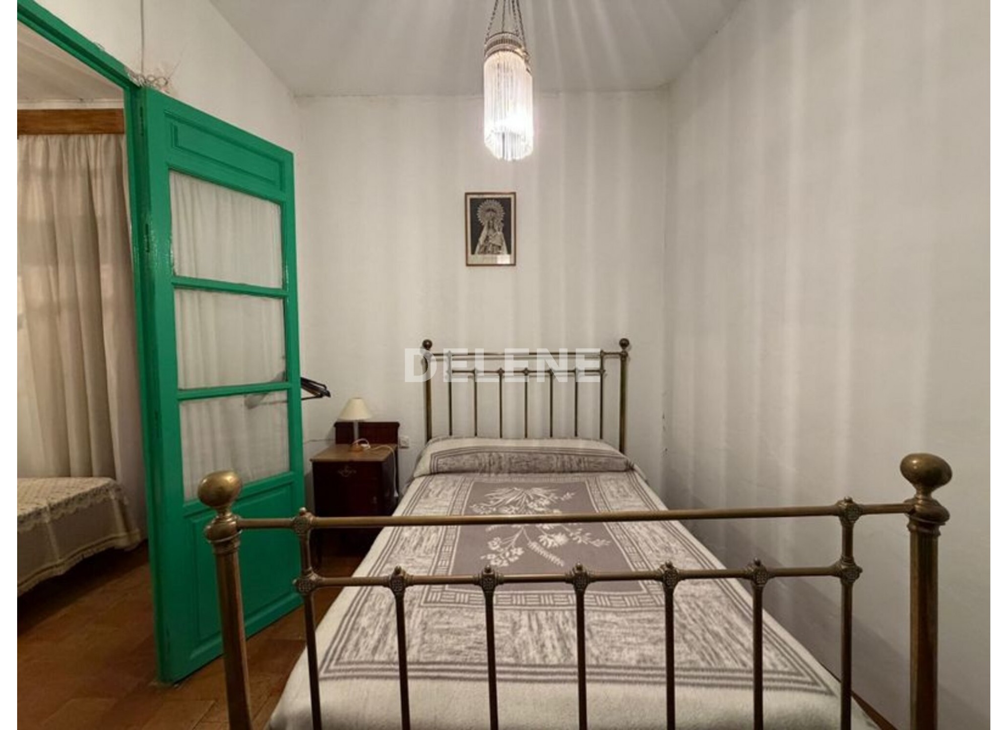 2934 CASA CON PATIO, ZONA AYUNTAMIENTO