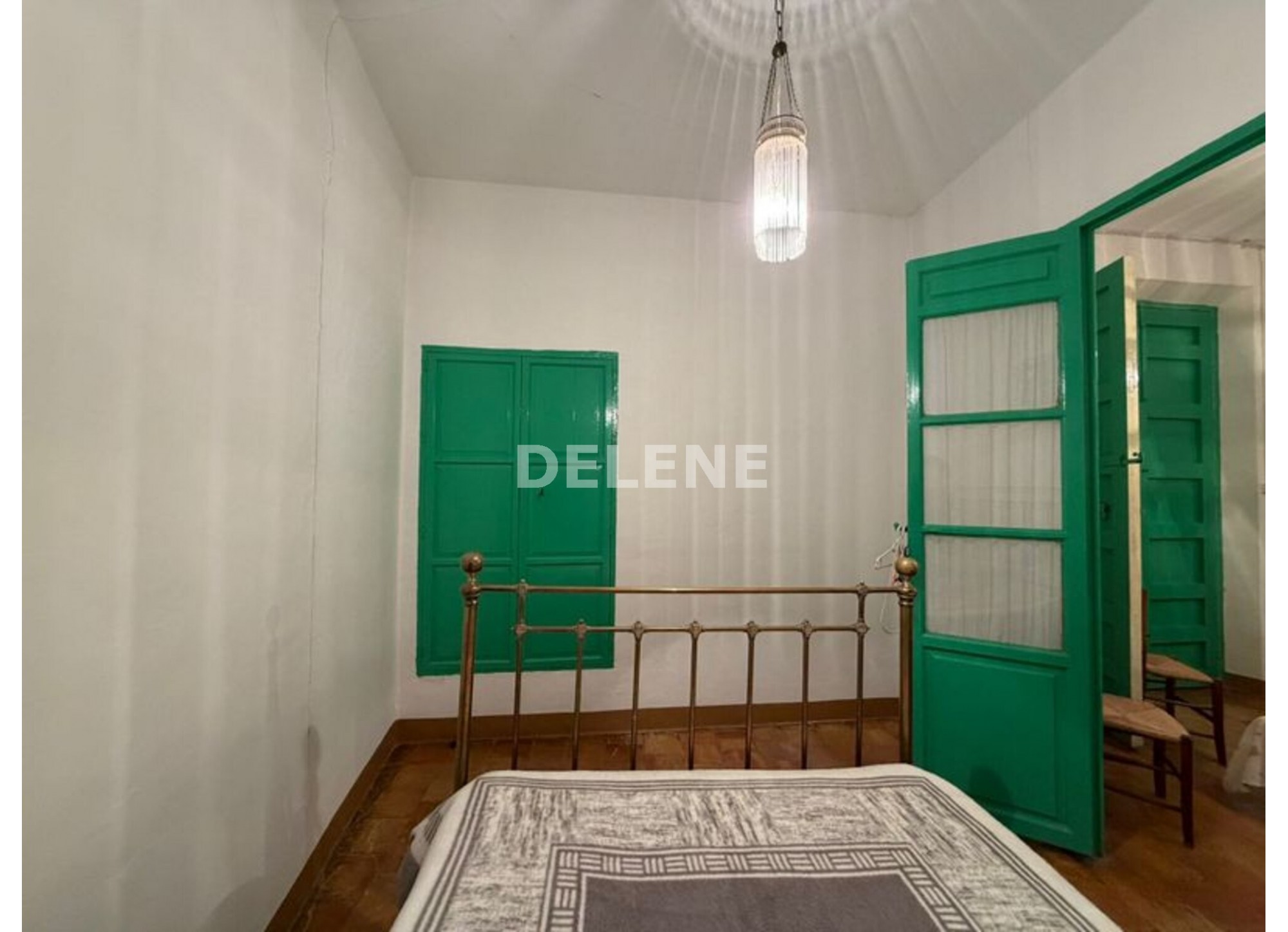 2934 CASA CON PATIO, ZONA AYUNTAMIENTO