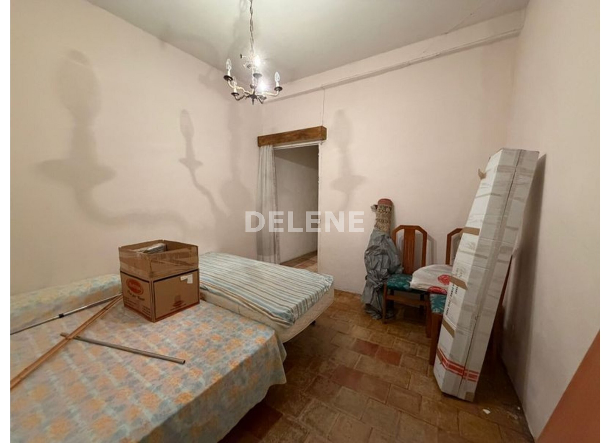 2934 CASA CON PATIO, ZONA AYUNTAMIENTO