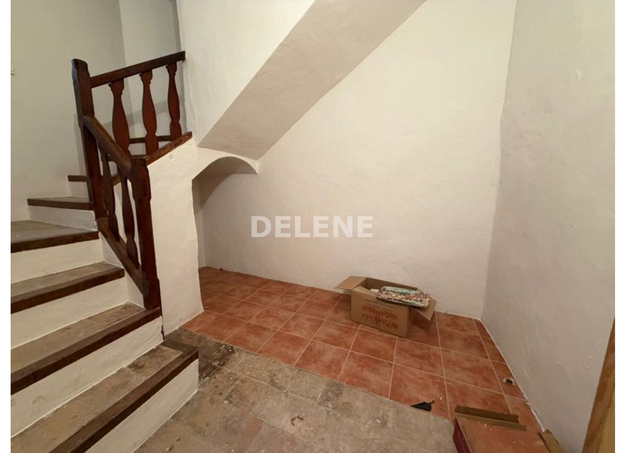 2934 CASA CON PATIO, ZONA AYUNTAMIENTO
