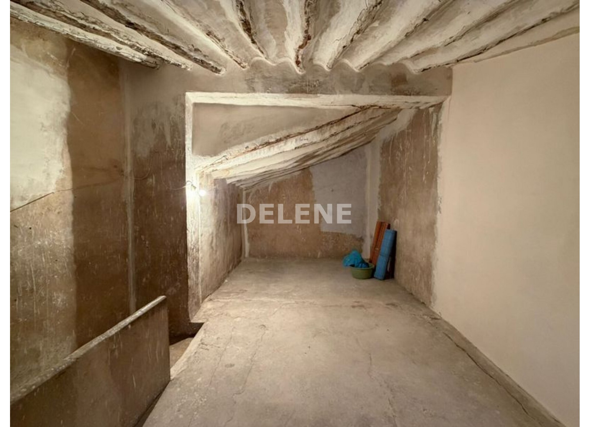 2934 CASA CON PATIO, ZONA AYUNTAMIENTO