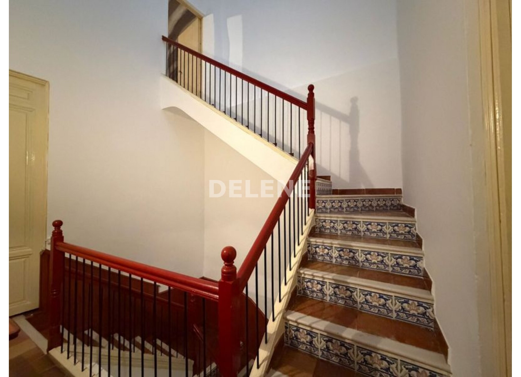 2934 CASA CON PATIO, ZONA AYUNTAMIENTO